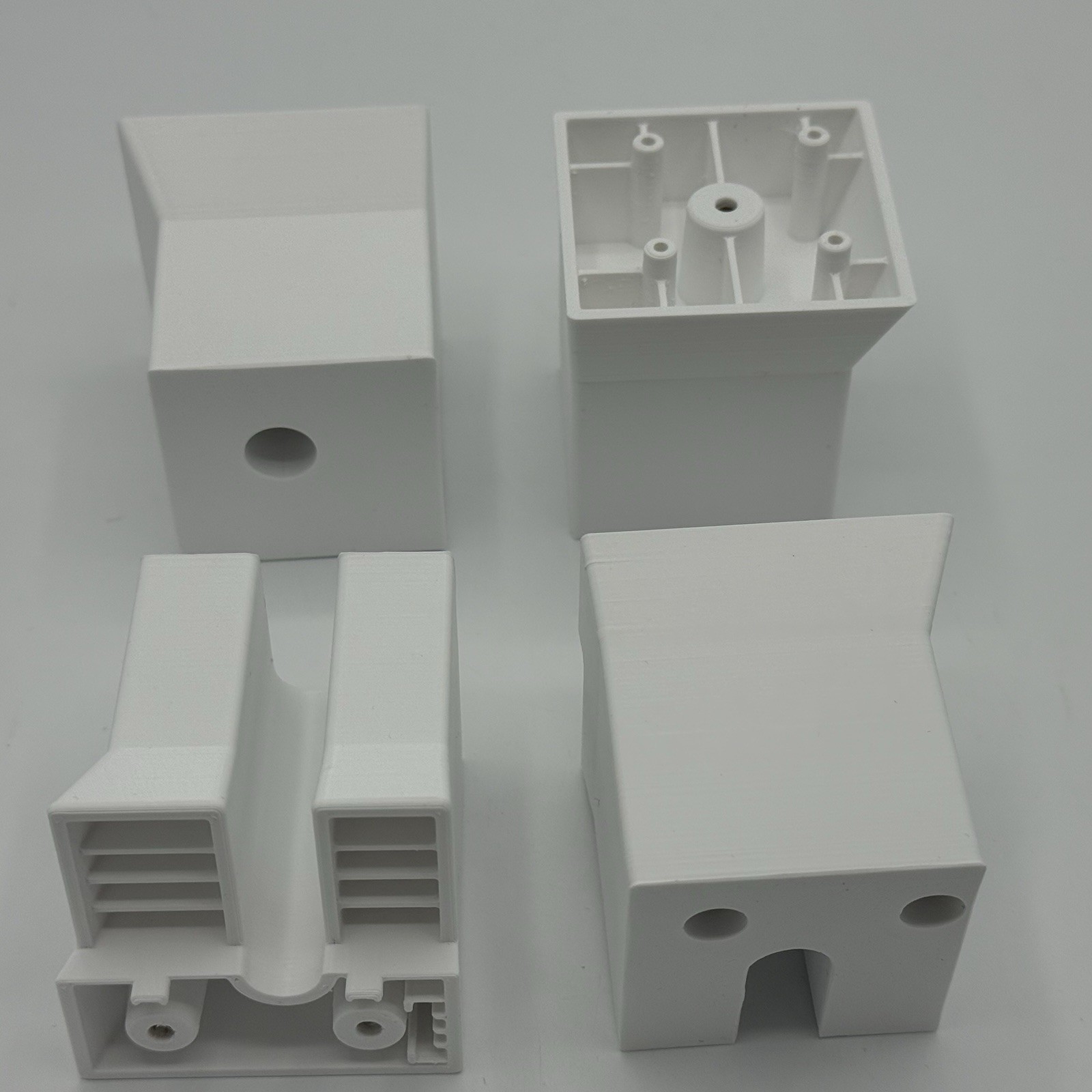 Lian Li O11 Mini Case Feet Riser Extensions – 1.5in White For Improved Airflow