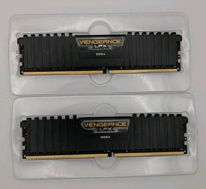 Corsair Vengeance LPX 16GB (2x8GB) RAM DDR4 2400MHz CMK32GX4M4A2400C16