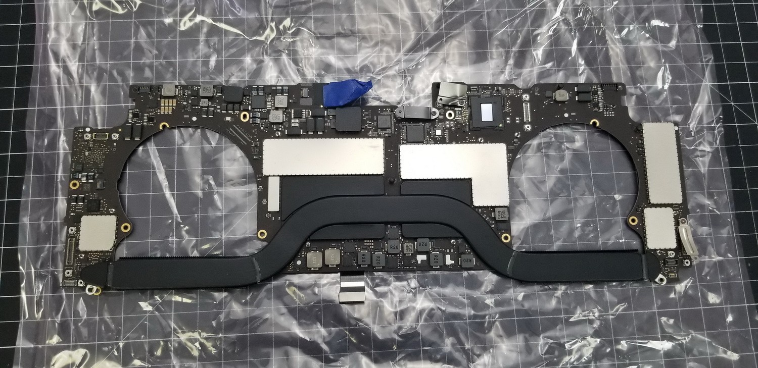 Apple MacBook Pro 15″ A1707 2017 i7 2.9Ghz Logic Board 16Gb 512Gb 820-00928-A