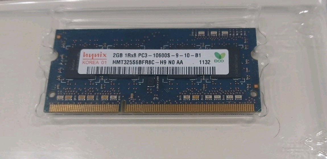 Hynix 2GB DDR3 204Pin PC3 -10600S SO-DIMM Laptop RAM Memory HMT325S6BFR8C-H9