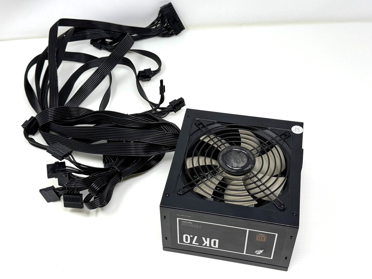 1stPlayer DK Premium 7.0 (PS-700AX) 700W 80 Plus Bronze certified ATX power 95