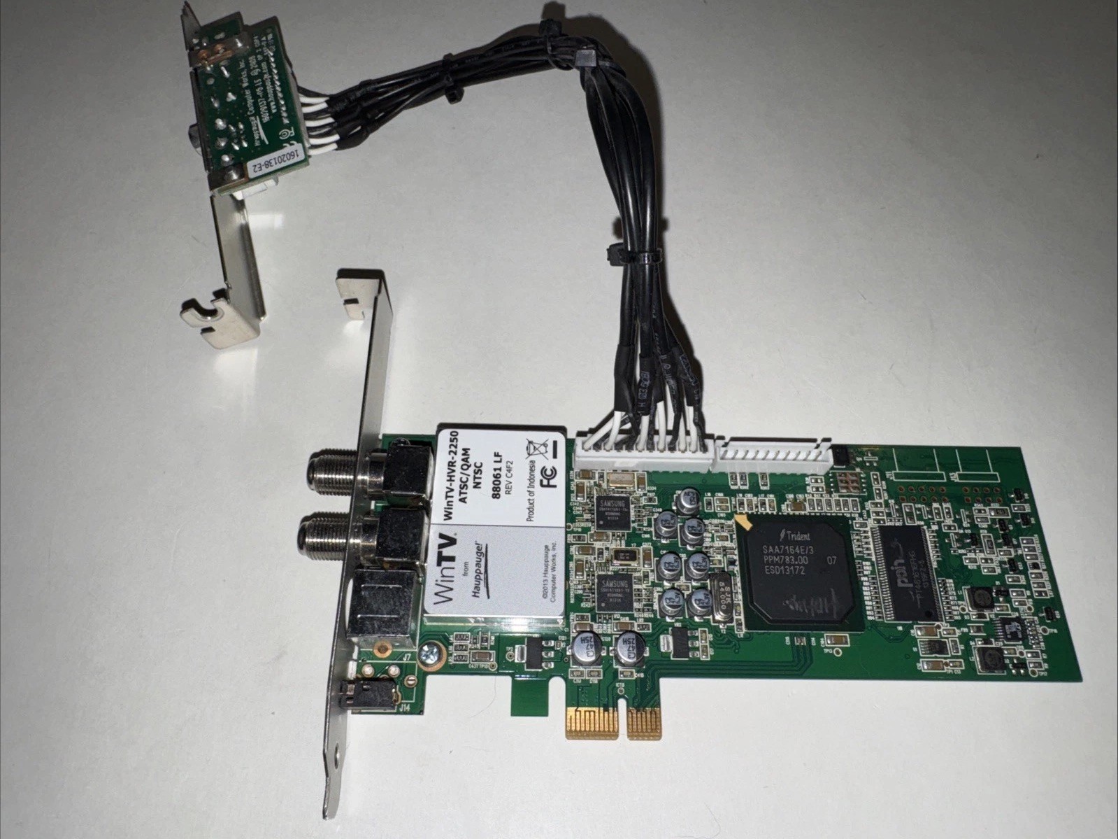 Hauppauge WINTV-HVR-2250 Dual Hybrid TV Tuner w/Hauppauge 16020138-E2