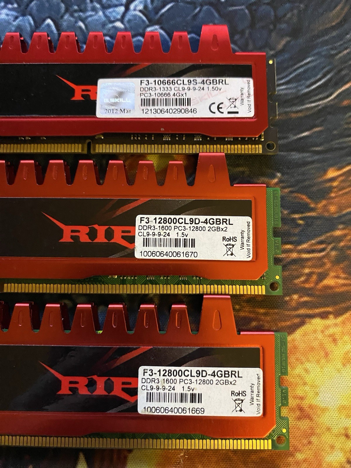 G.SKILL Ripjaws 8GB (2x4GB) DDR3-1333/1600 (F3-10666CL9S, F3-12800CL9D)