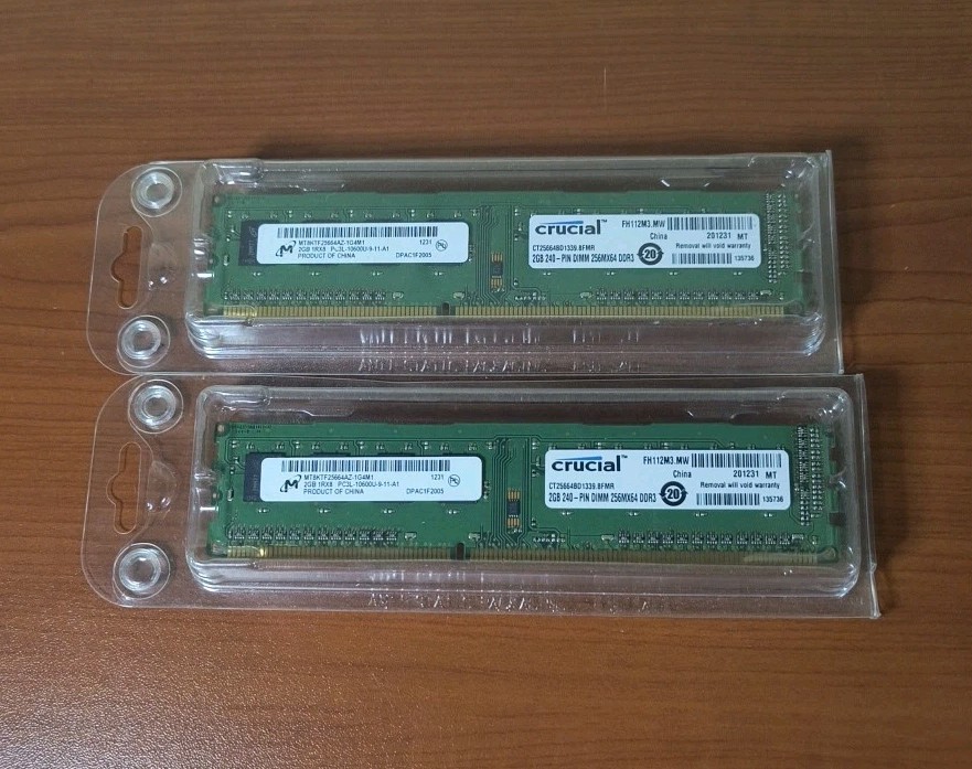 NEW 4GB (2x 2GB) Crucial 256Mx64 RAM CT25664BD1339.8FMR DDR3