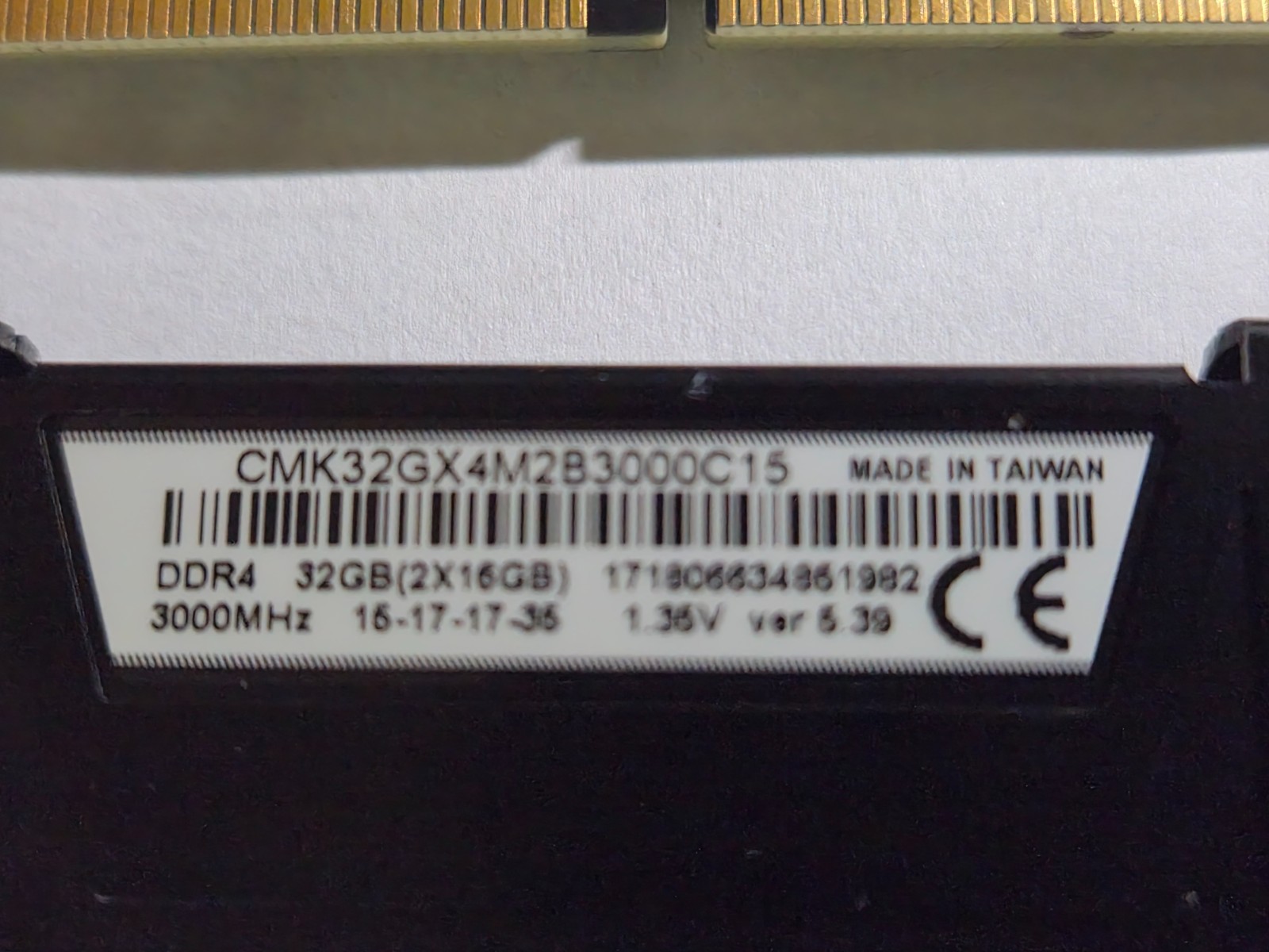 Corsair 32GB (2x16GB) DDR4 3000MHz Desktop RAM CMK32GX4M2B3000C15R