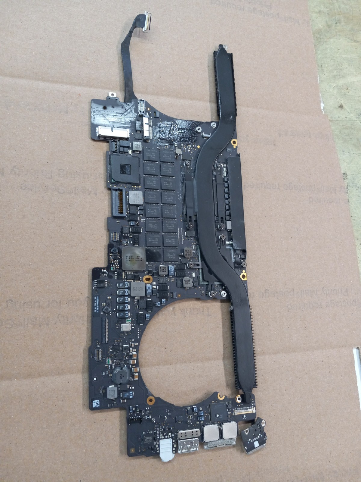 MACBOOK PRO 15 2014 A1398 LOGIC BOARD / MOTHERBOARD I7 2.5GHZ 16GB 2G