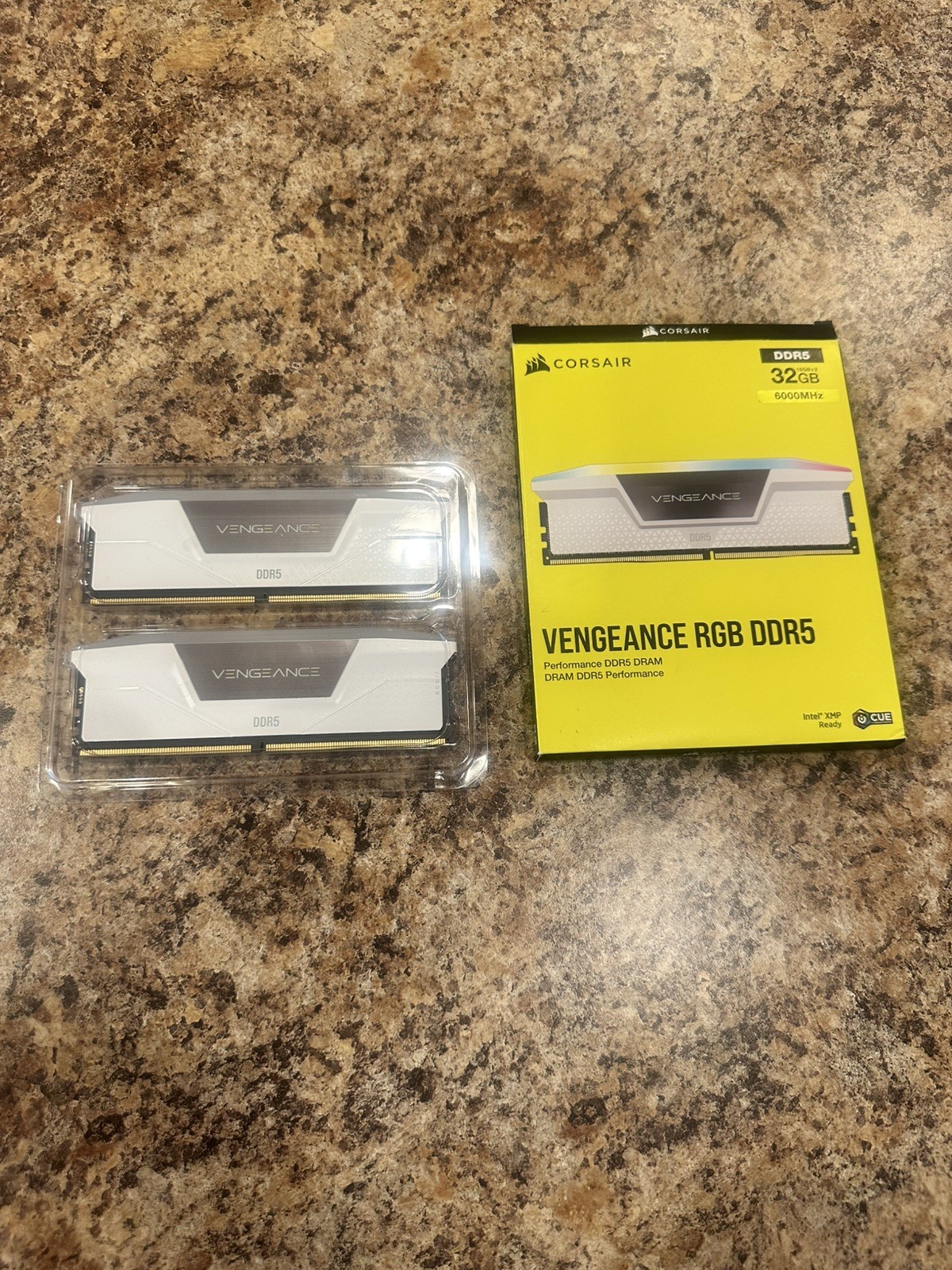 Corsair Vengeance RGB DDR5 RAM 32GB (2x16GB)