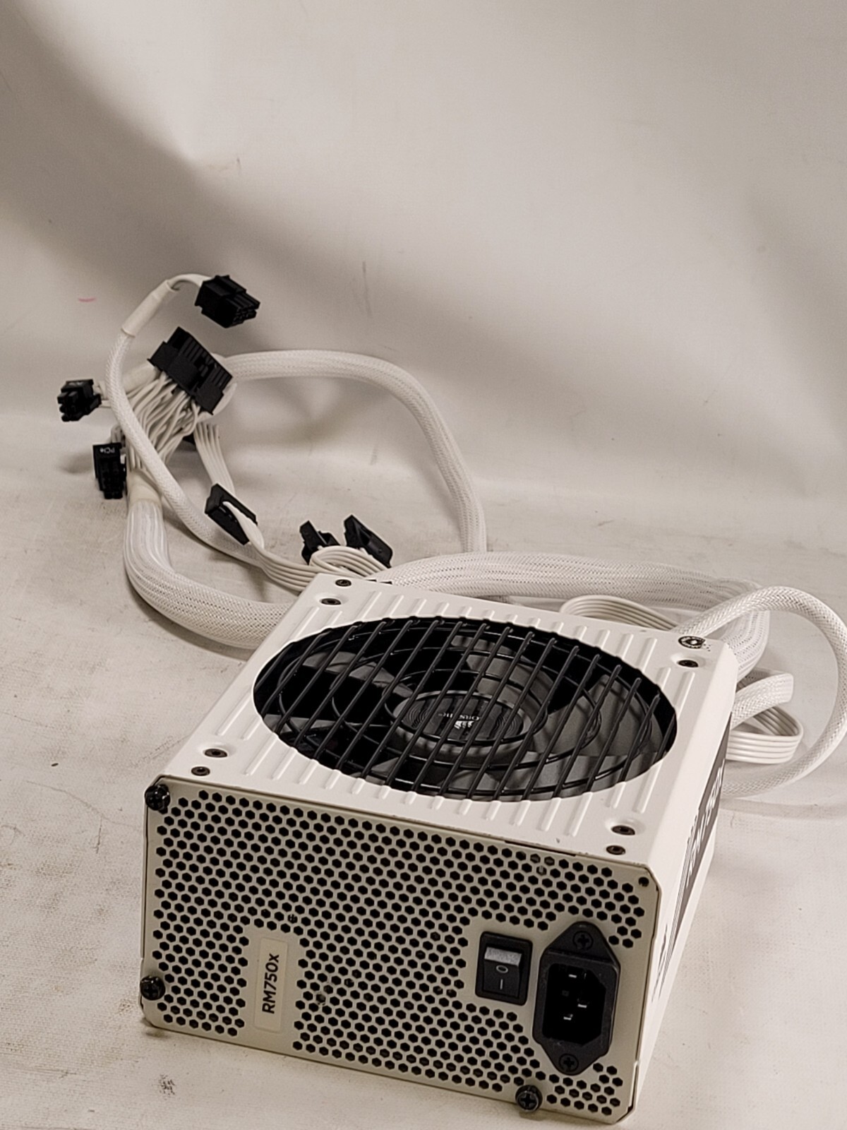 Corsair RM Series RM750x 750 W ATX Certified Full Modular Power Supply RPS0109