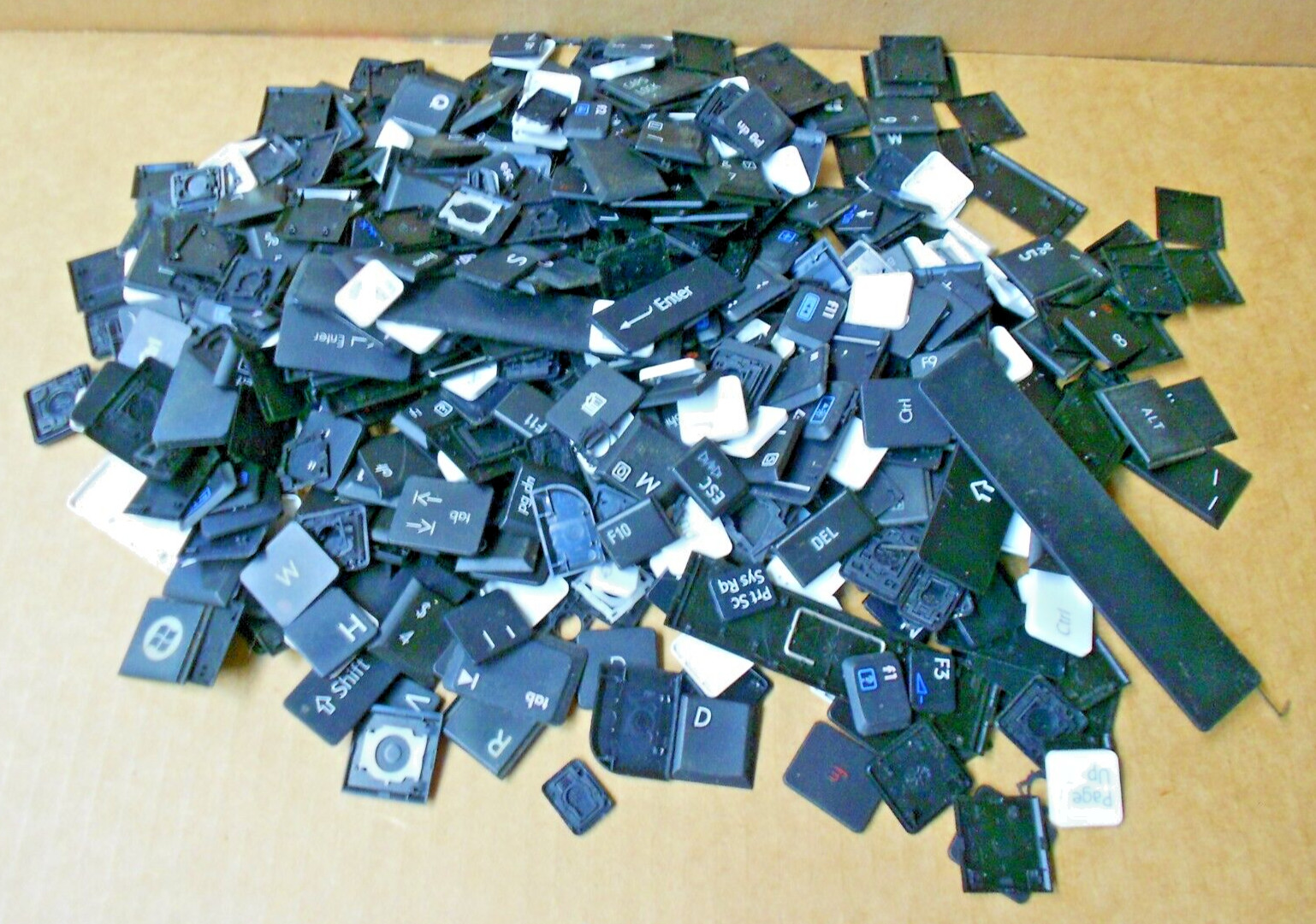 Mixed Lot 5oz Computer Laptop Key Cap Covers HP & Sony Misc Parts Crafting Reuse