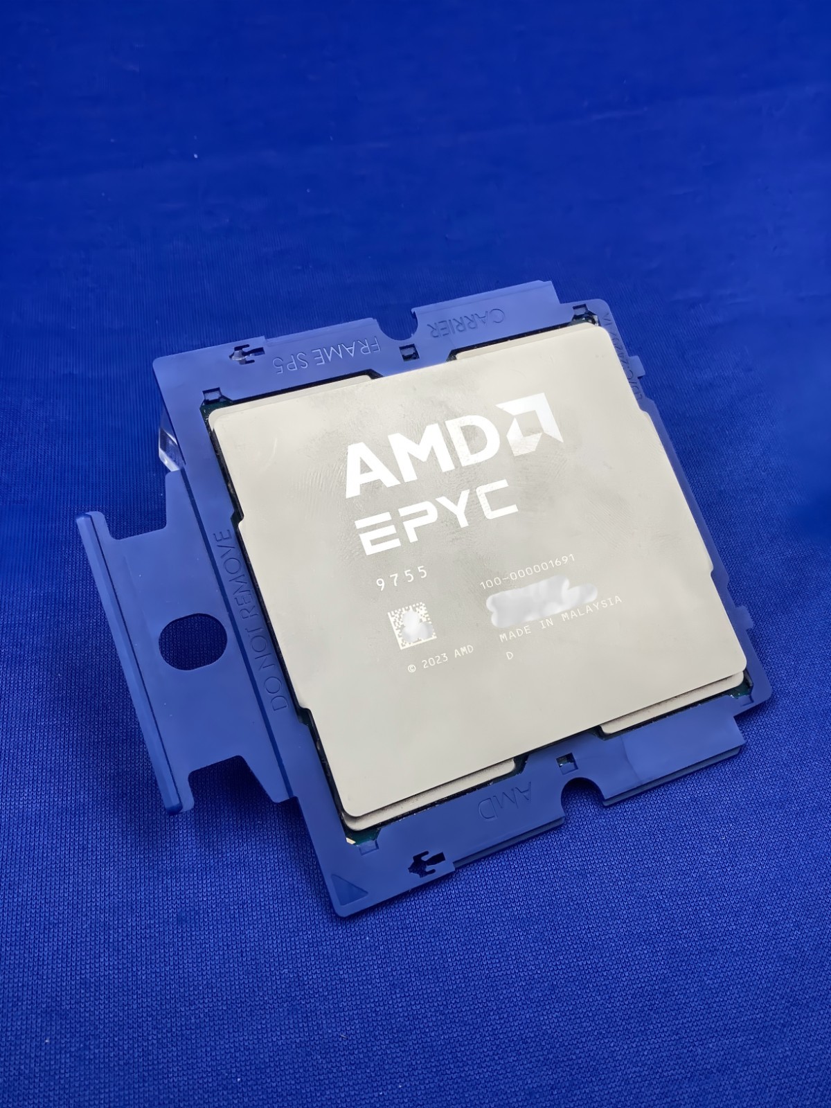 AMD EPYC 9755 128Core 2.70GHz 512MB Socket SP5 CPU 100-000001691 UNLOCK