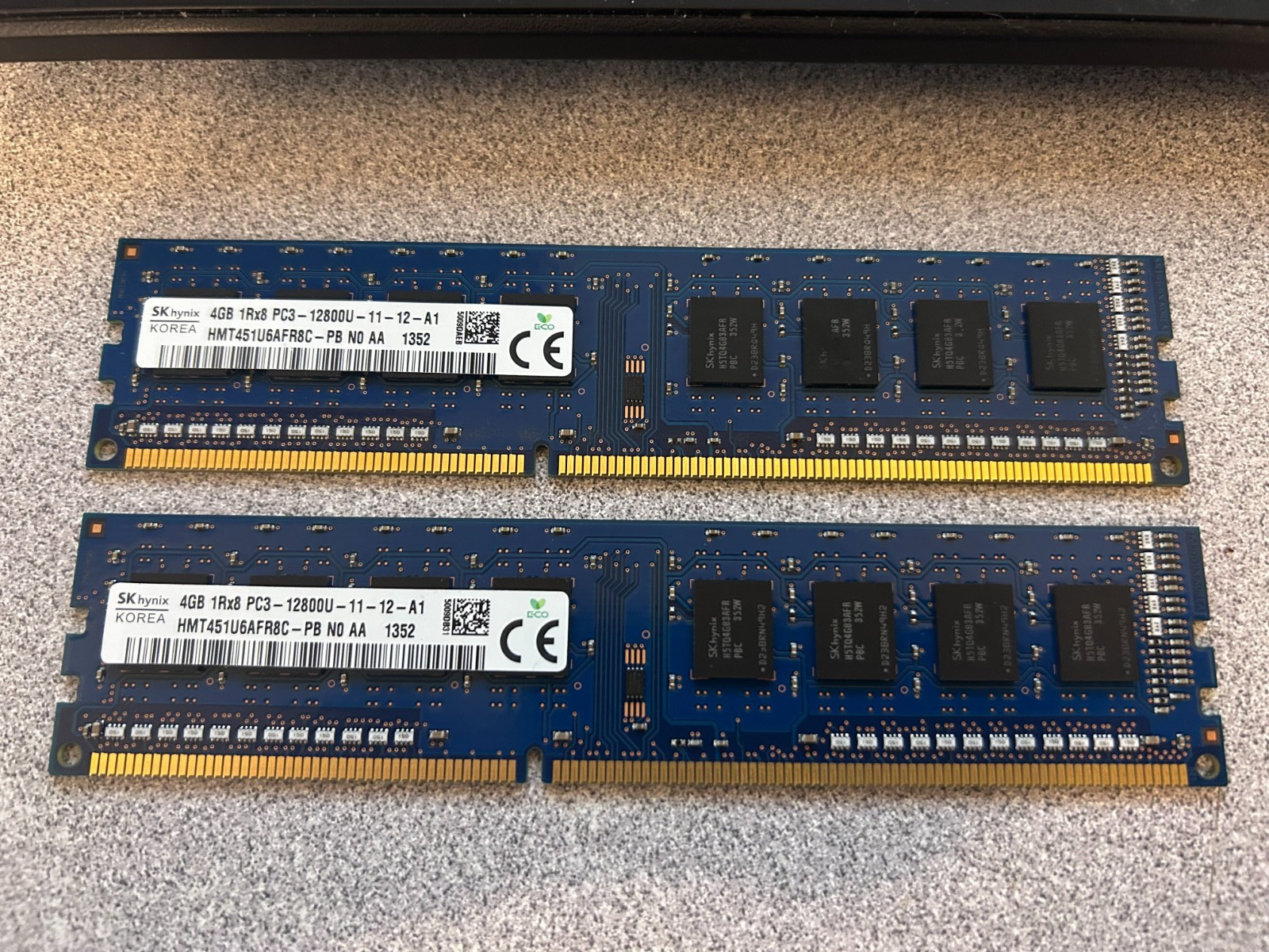 Lot of 8 GB (4 GB x 2 sticks) SK hynix PC3L-12800U 1600 DDR3 Desktop RAM Memory