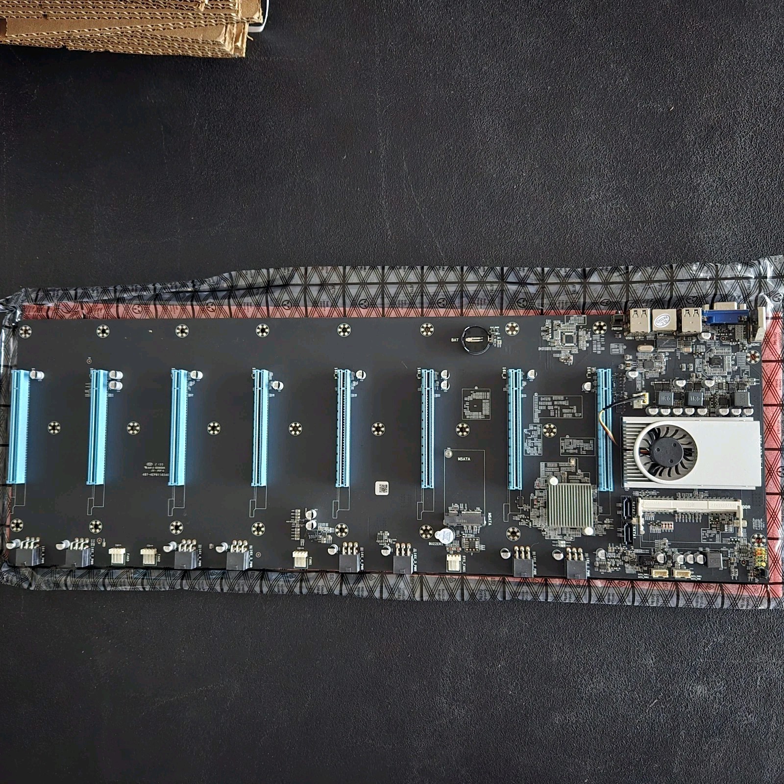 BTC-S37 Miner Motherboard 8 GPU 8 PCIE x16 Graphics Card w/ Cpu DDR3 VGA HDMI