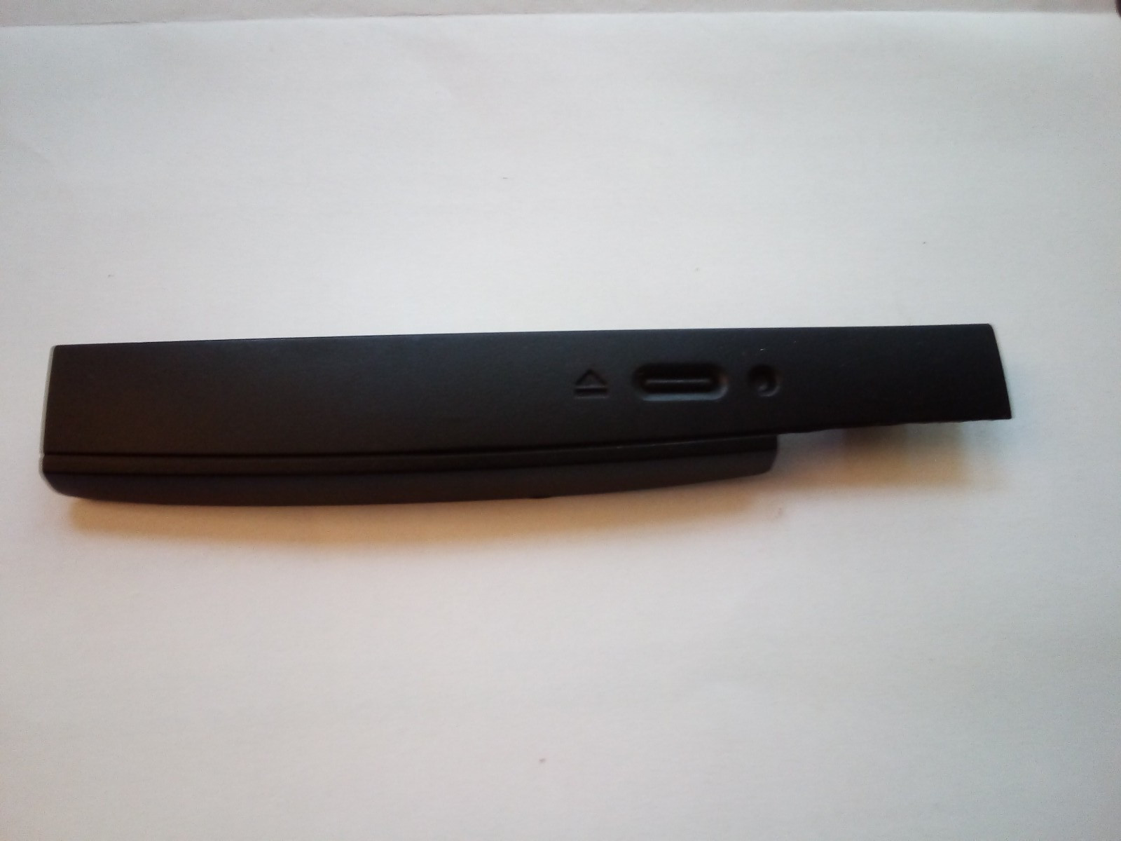 Apple Powerbook G3 CD/DVD front cover as shown (first two pictures)