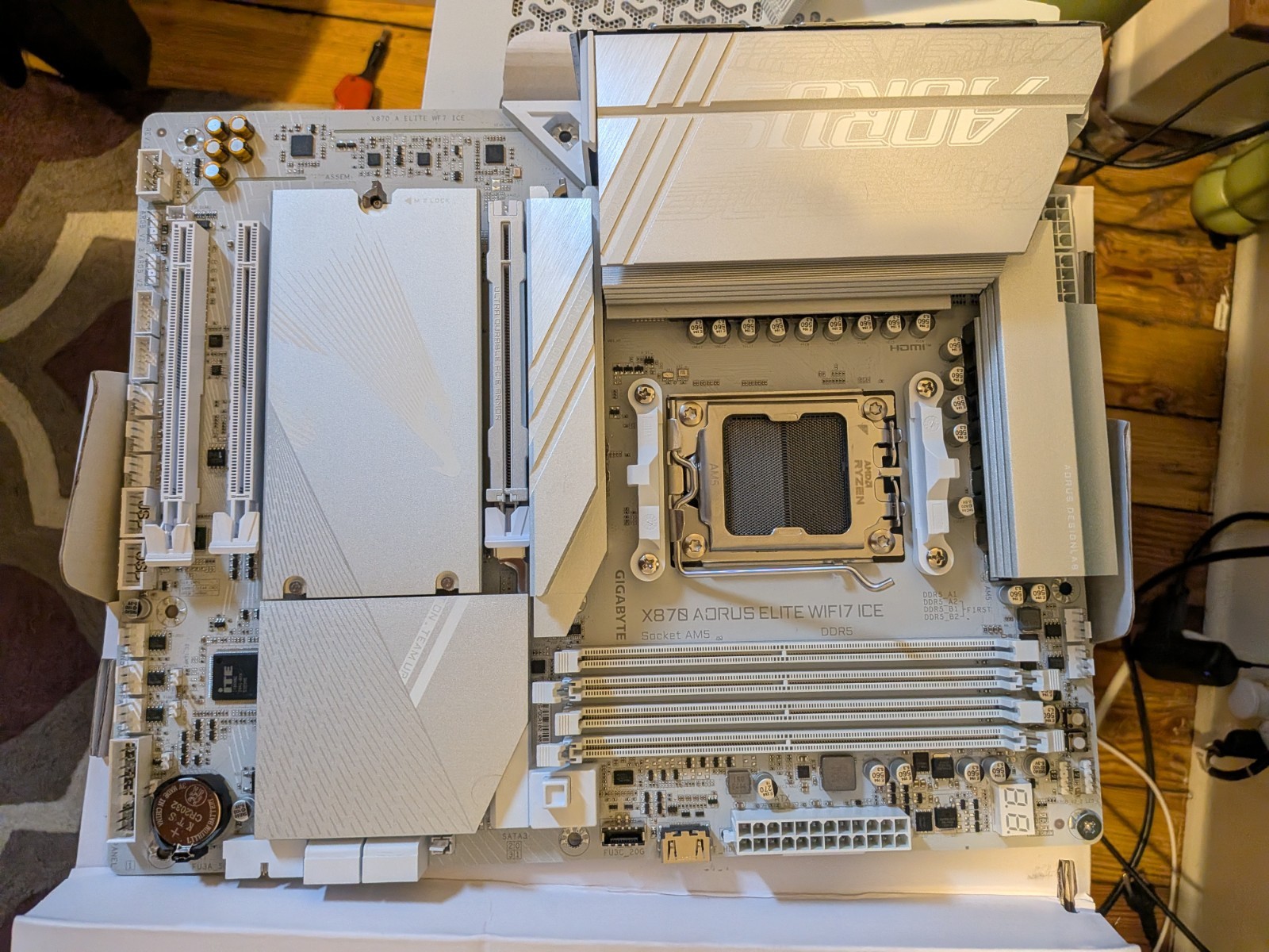 GIGABYTE X870 AORUS ELITE WIFI7 ICE AM5 DDR5 ATX WiFi 7 Gaming