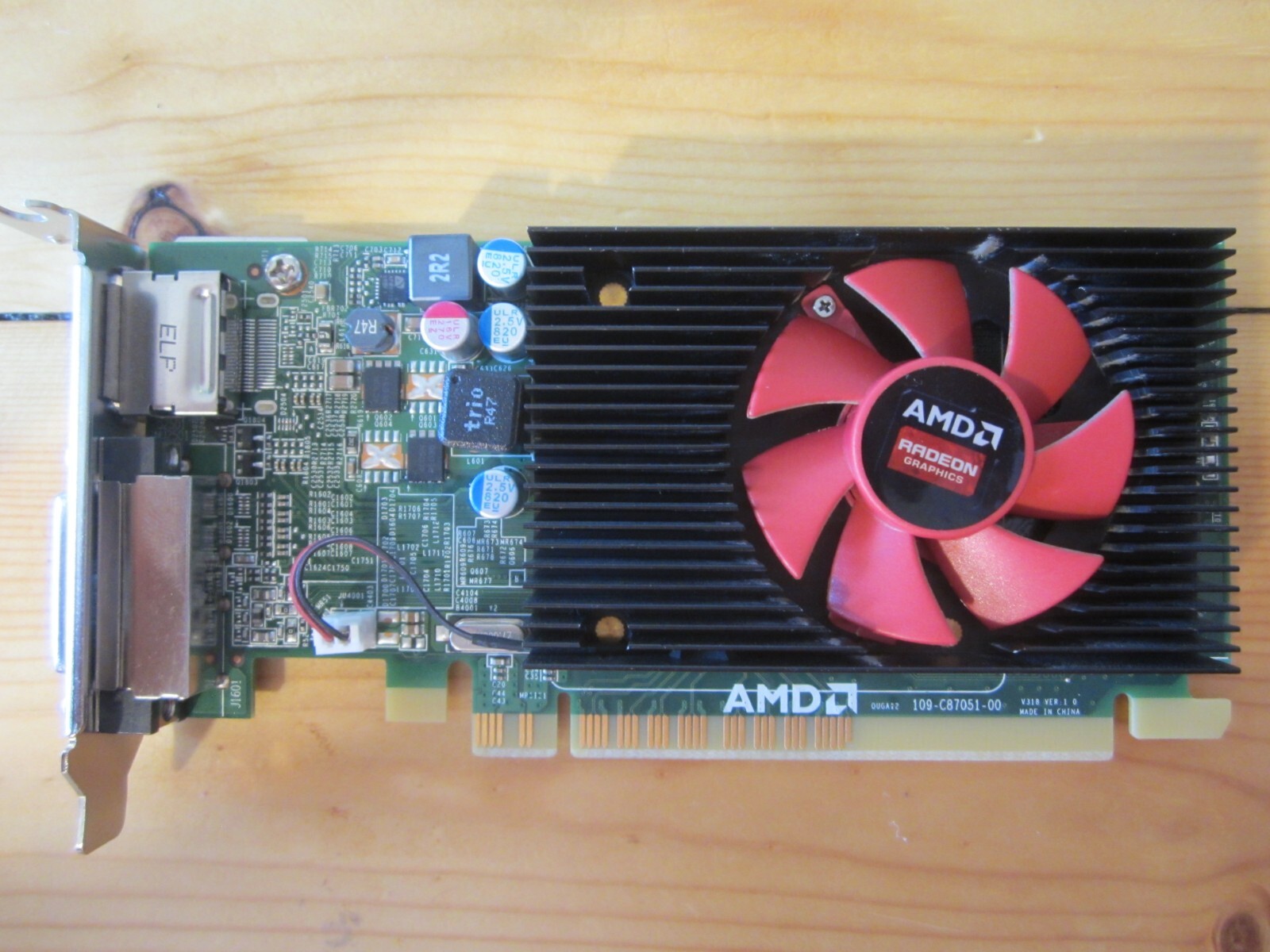 AMD Radeon R5 340X 2GB GDDR3 CN-0X0CVJ LOW PROFILE/SFF Graphics Video card