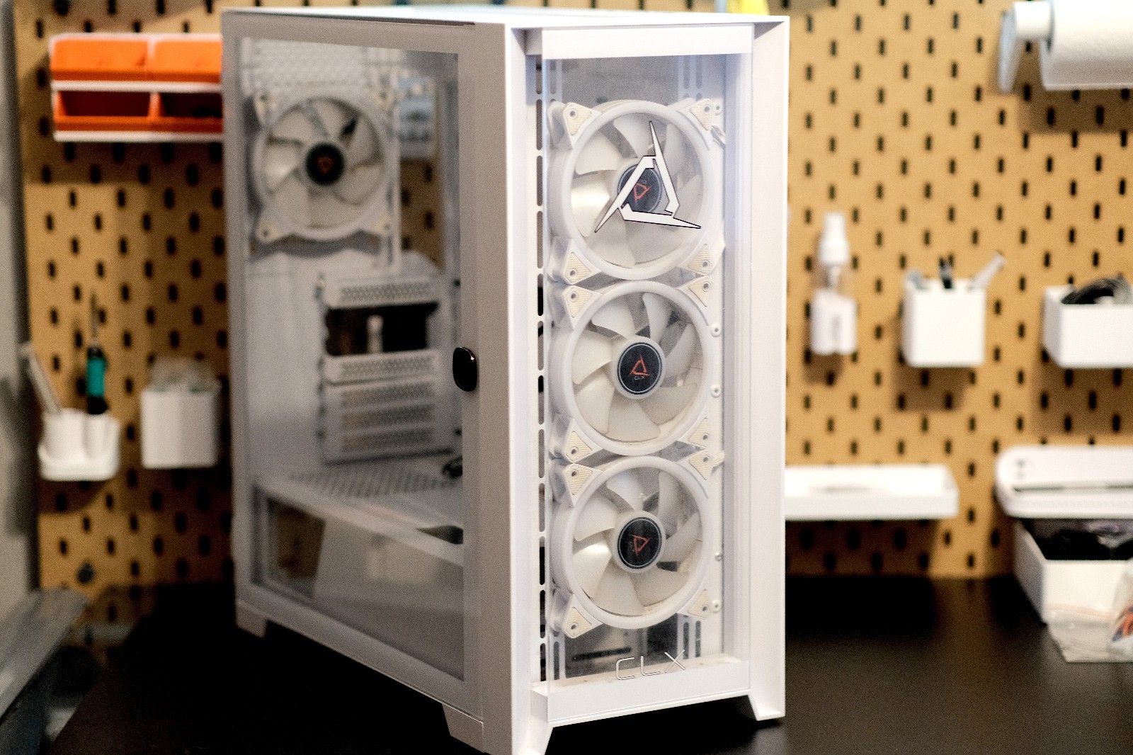 CLX White Obelisk Gaming PC Case ATX Tower – Tempered Glass and RGB fans