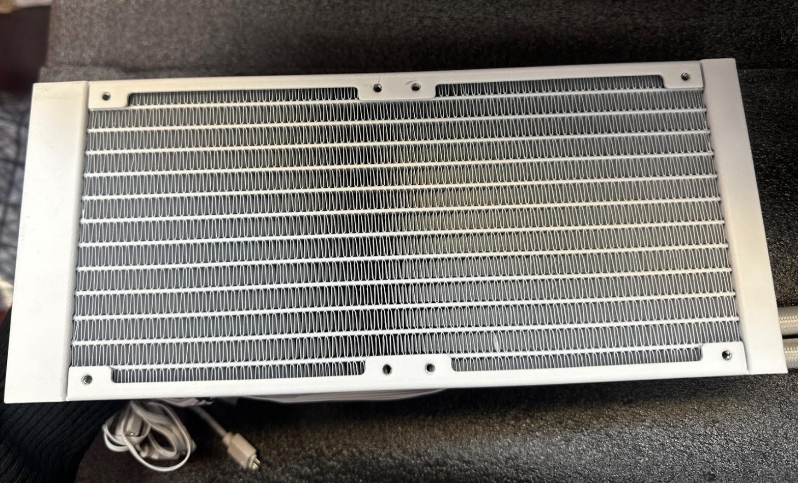 Levelplay LC M1-240 AIO Liquid cooler its a Skytech Edition white (USED)