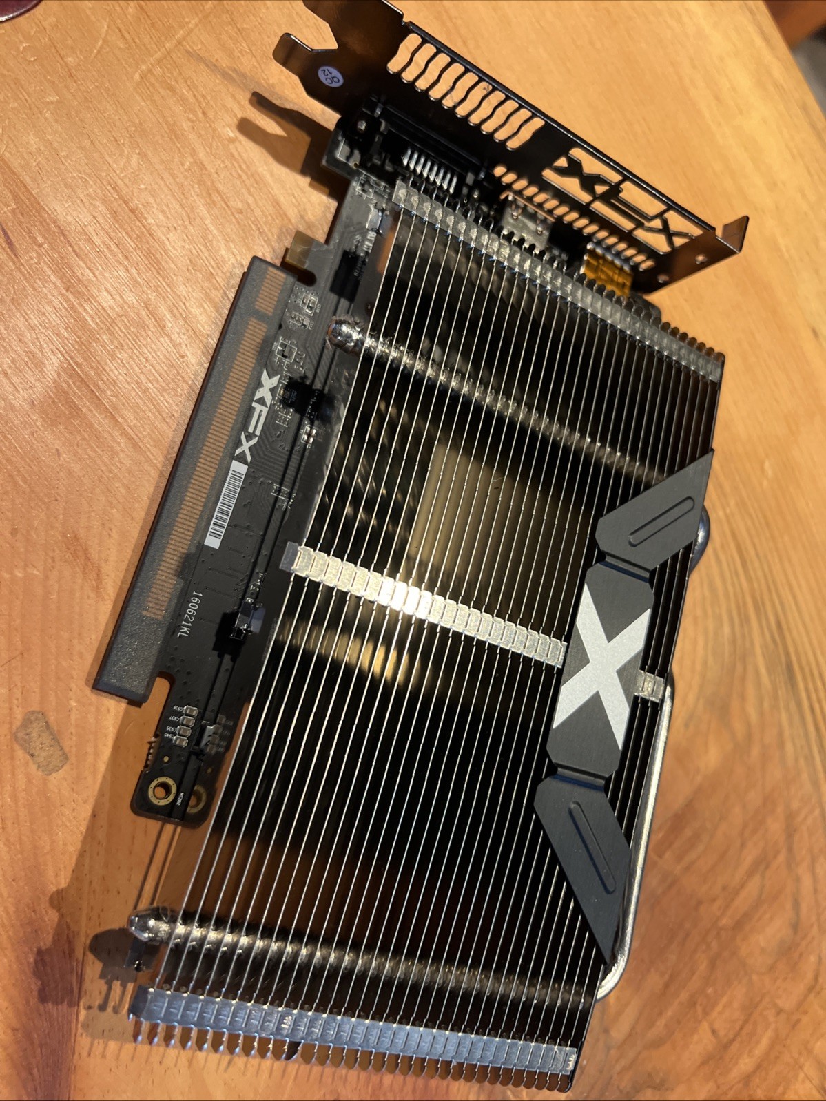 AMD RX 480 4GB XFX RX-480P4H V 1.0 D5 core