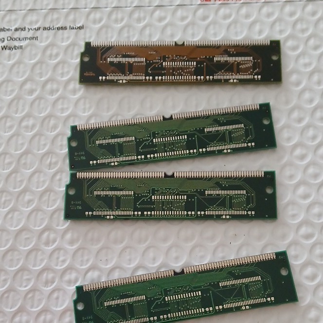 HP 64MB Kit (4x16MB) 168-Pin DIMM EDO DRAM 60ns 1818-6883 Unbuffered