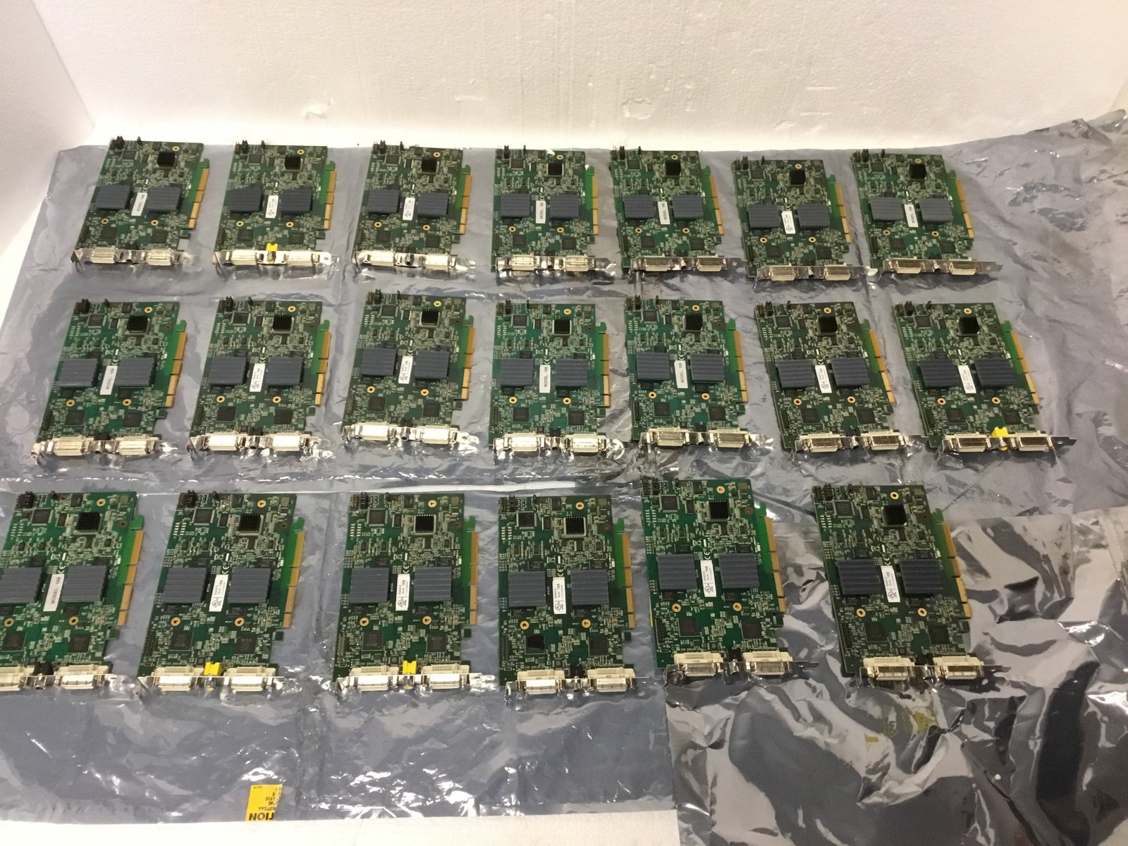 Datapath VisionRGB-E1 / 168 E345219 PCIe x4 Video Capture Card Dual DVI WORKING