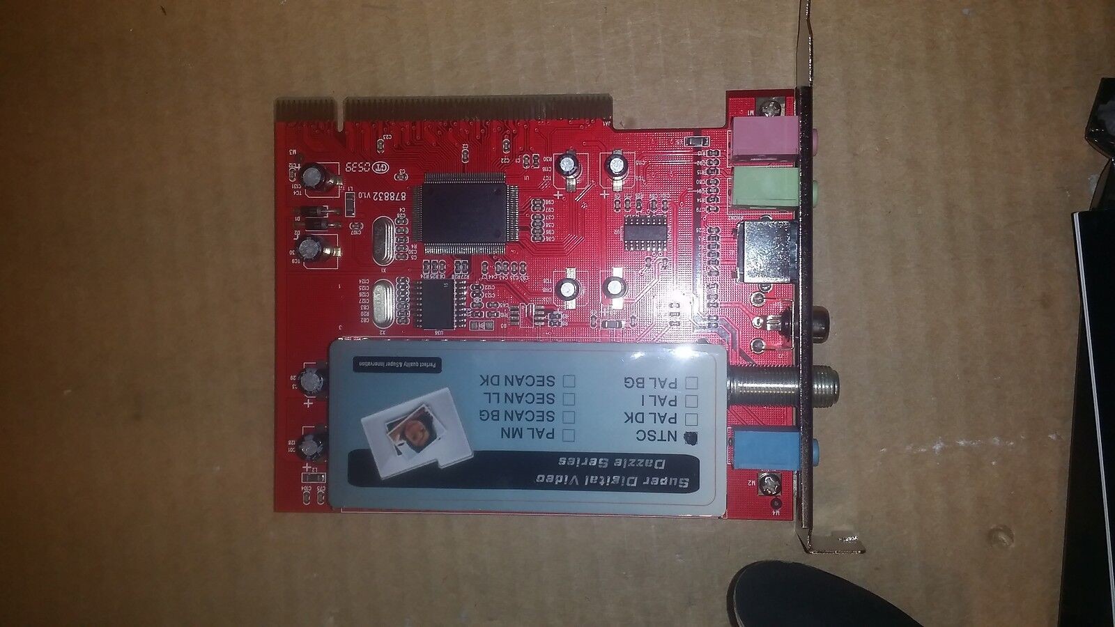 New Super Digital Video Dazzle Series TV Tuner NTSC card with Remote