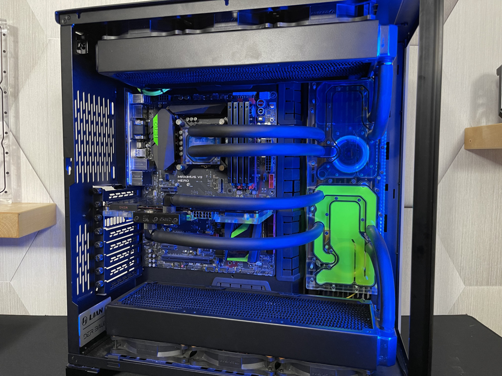 TWIN 360 – Dual D5 pump PC Distro Water Cooled Reservoir Plexi