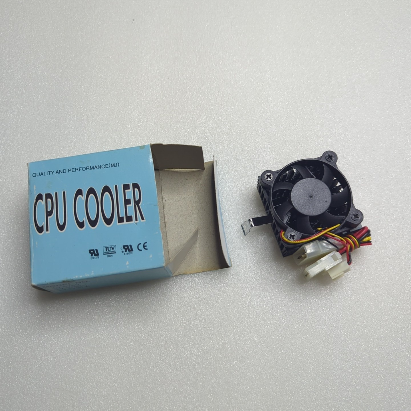 Clip-On CPU Cooler Heatsink Fan