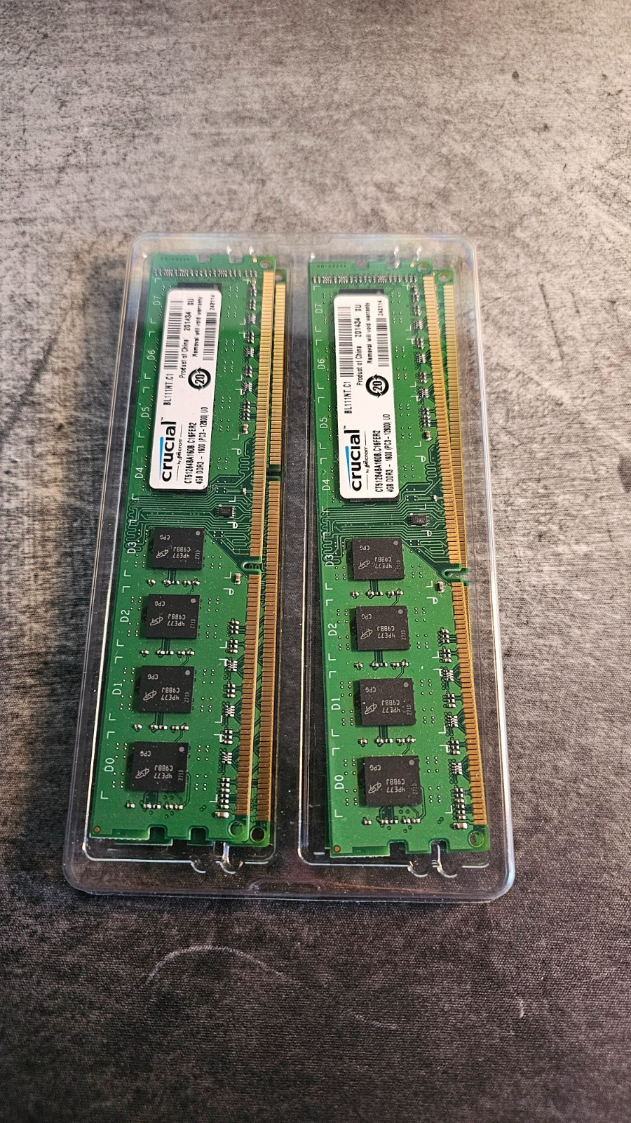 Crucial PC3-12800 (DDR3-1600) 16 GB (4x 4 GB) DIMM 1600 MHz PC3-12800 DDR3 SDRAM