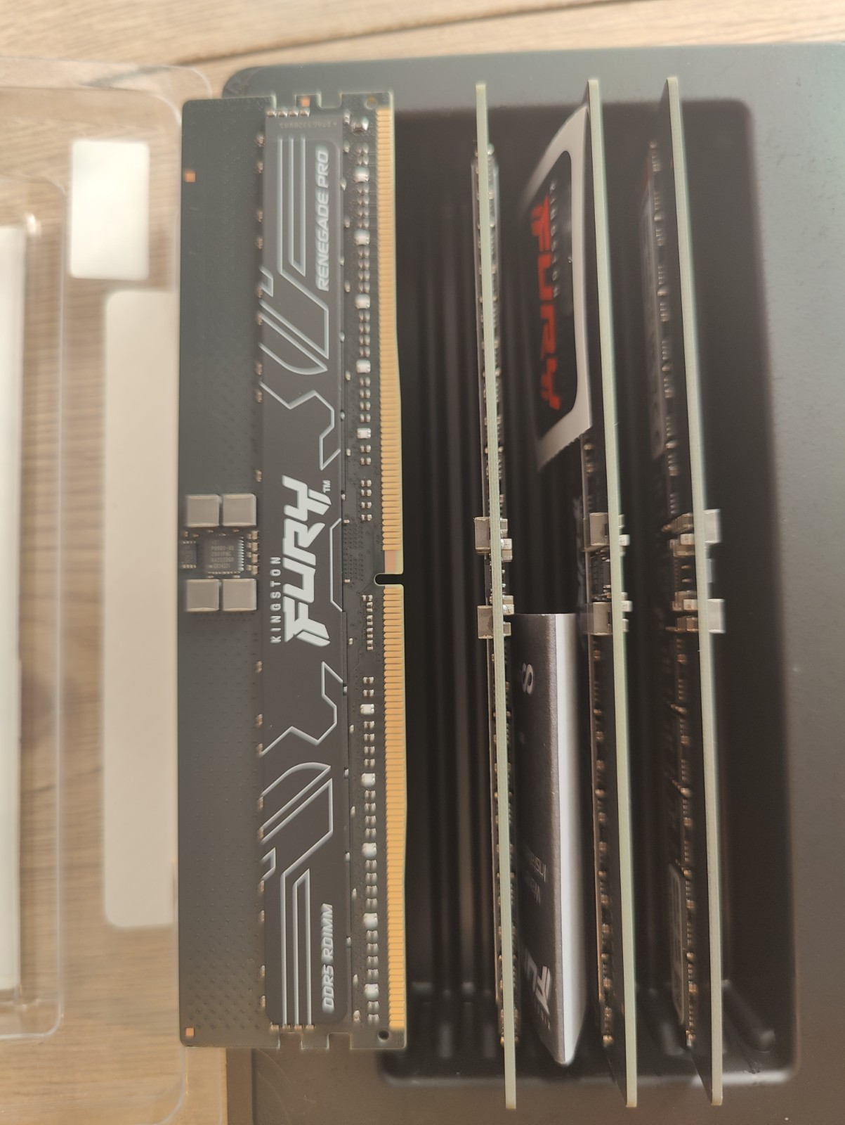 Kingston FURY Renegade DDR5 RDIMM 128GB Kit (4x32GB) 6400 MT/s ECC Registered Se