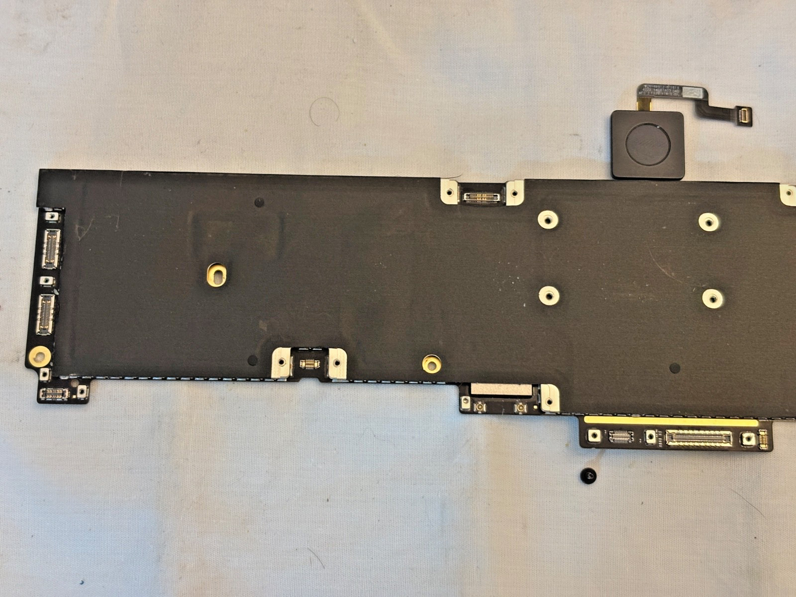 2022 Apple MacBook Air 13 Logic Board M2 Chip 8GB RAM 256GB A2681 w/ Touch ID