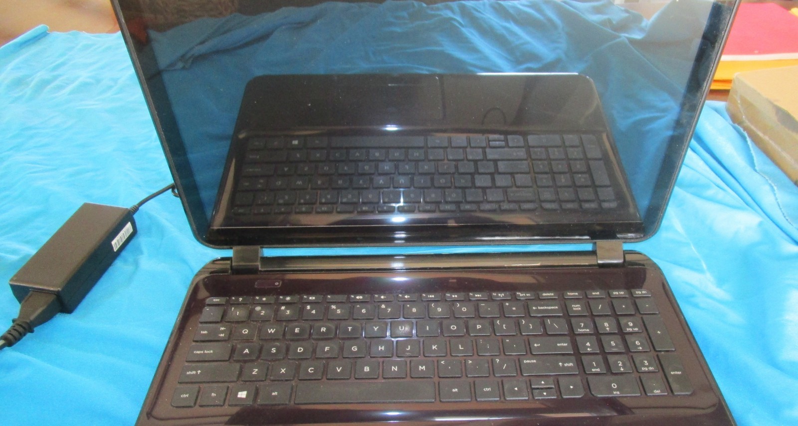 HP 15-D097NR Touch LCD Computer 15.6″ LED AMD 8MBDDR 1TB HD DVD WIN8.1 WIFI LAN