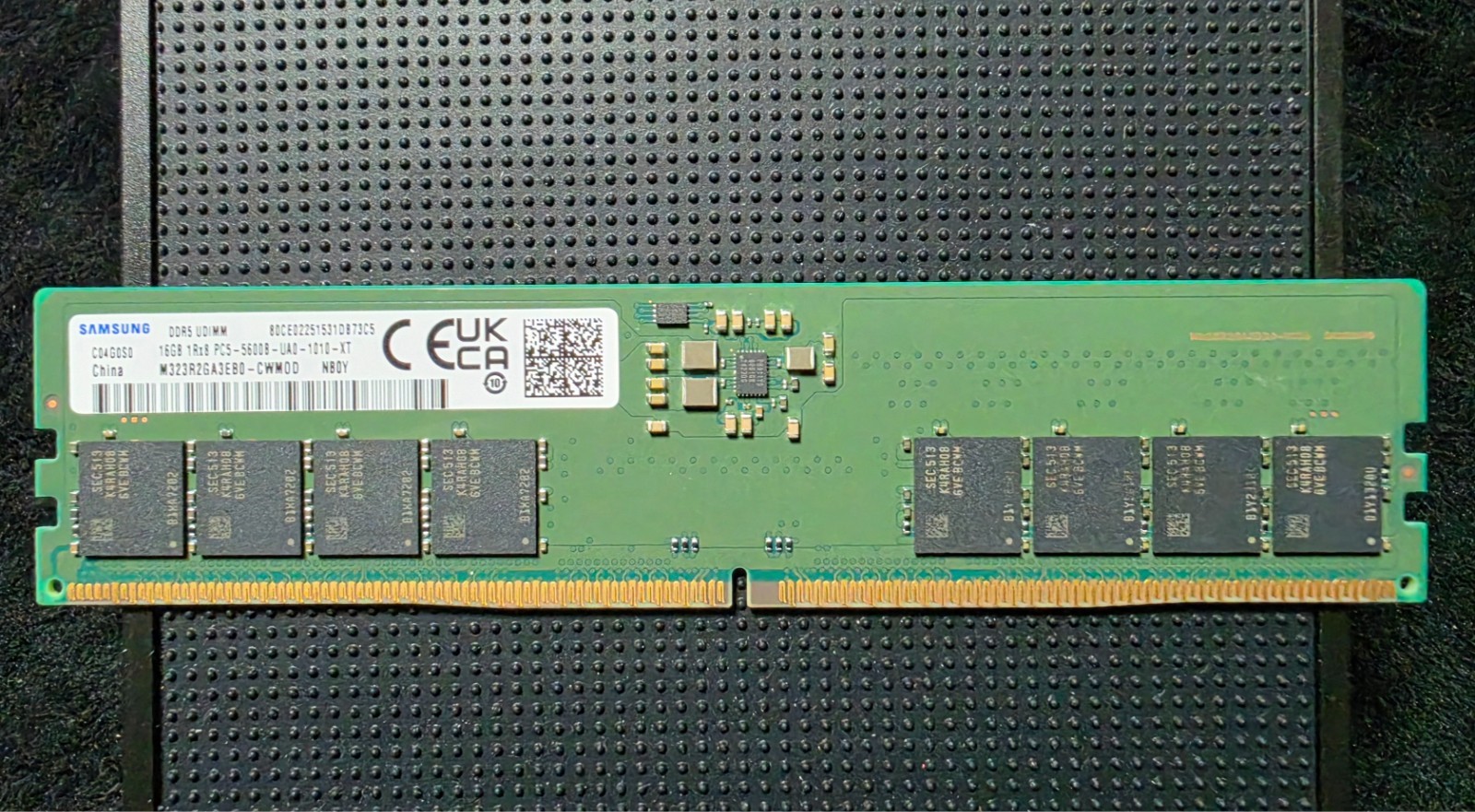 SAMSUNG M323R2GA3EB0-CWMOD 16GB DDR5 5600 UDIMM 1Rx8 DESKTOP MEMORY