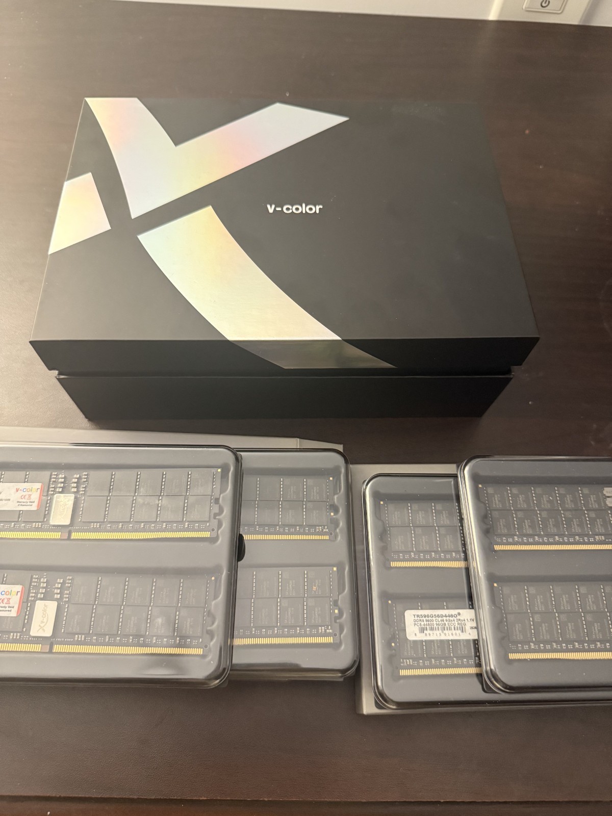 V-Color 768gb 8x96gb DDR5-5600 RDIMM ECC Ram TRA596G56D446O CL36 6Gx4 2Rx4