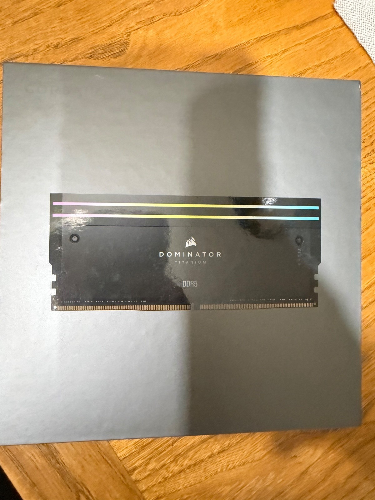 DOMINATOR® TITANIUM RGB 32GB (2x16GB) DDR5 DRAM 7600MT/s CL36 Intel XMP Memory K