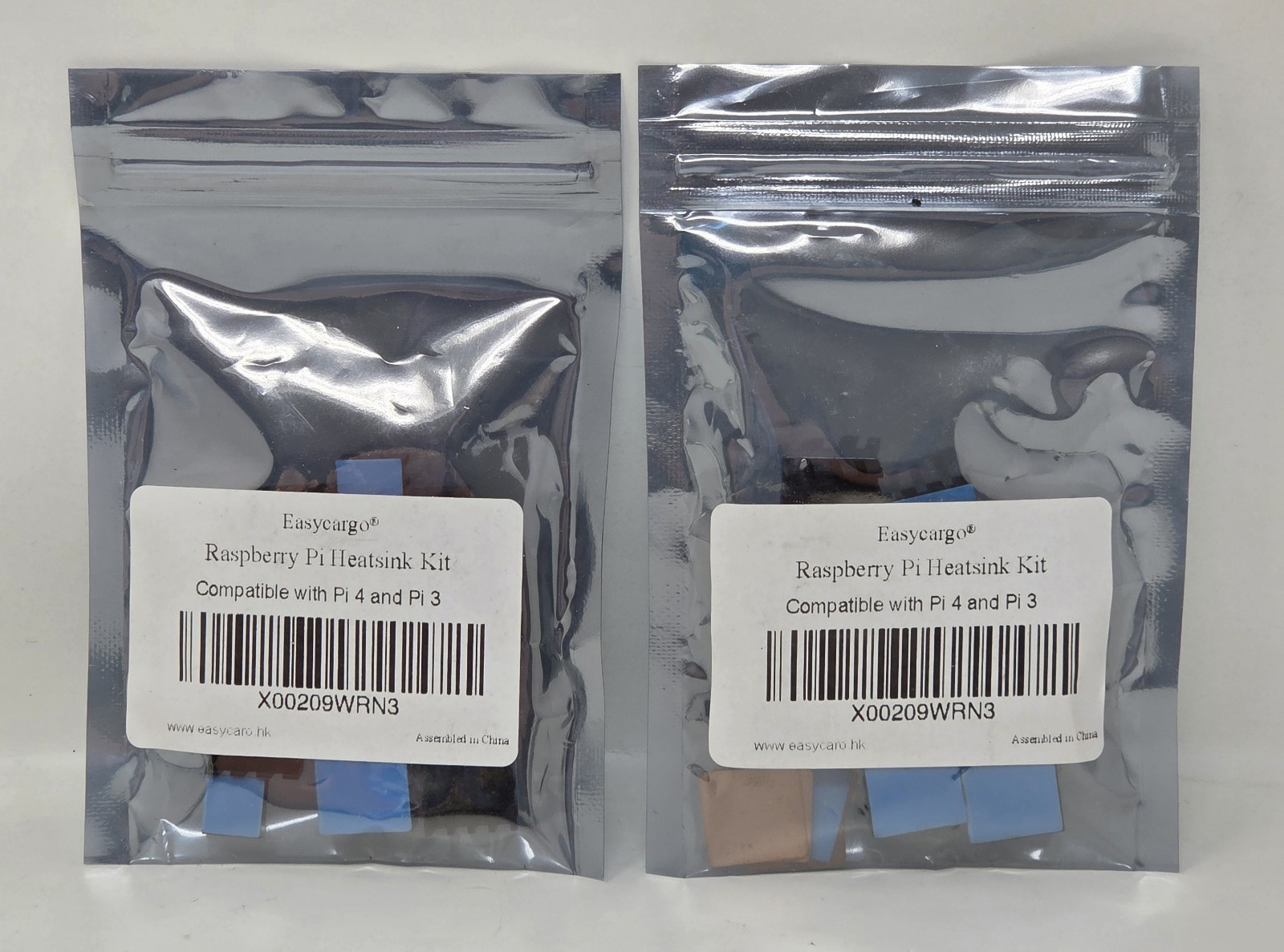 New Set of 2 Easycargo Raspberry Pi Heatsink Kit – Compatible w/ Pi 4 & Pi 3