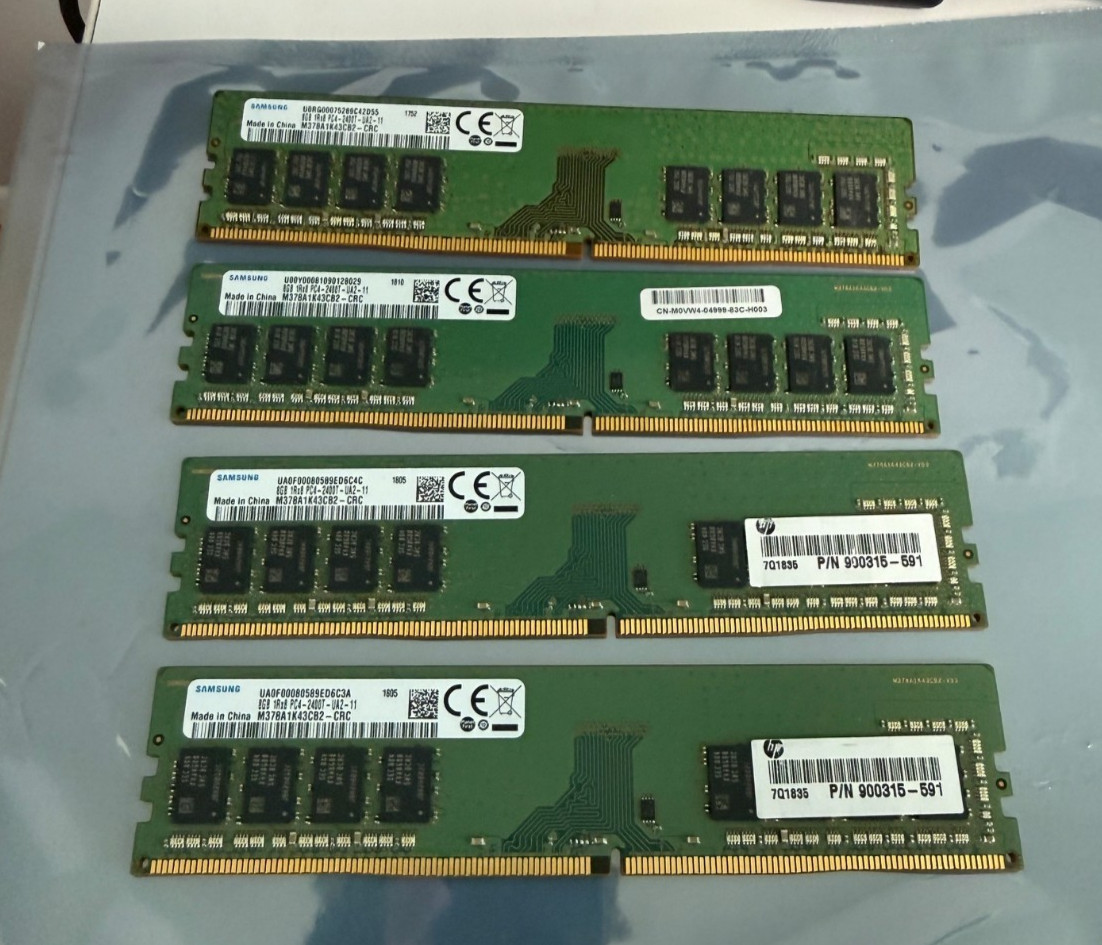 32GB (4x8GB) Samsung DDR4-2400 PC4-19200 Desktop RAM M378A1K43CB2-CRC 1Rx8