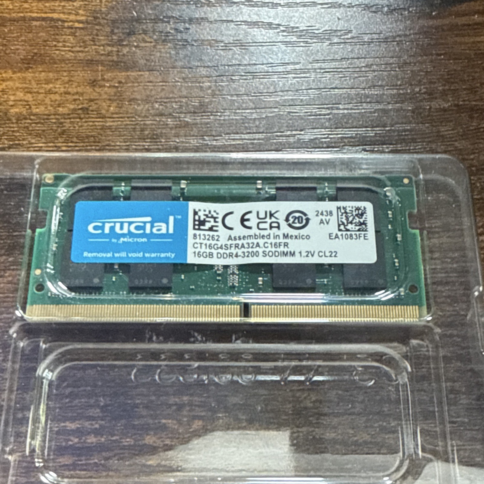 Crucial 16GB DDR4-3200 PC4-25600 SO-DIMM 260-Pin CL22 RAM CT16G4SFR32A