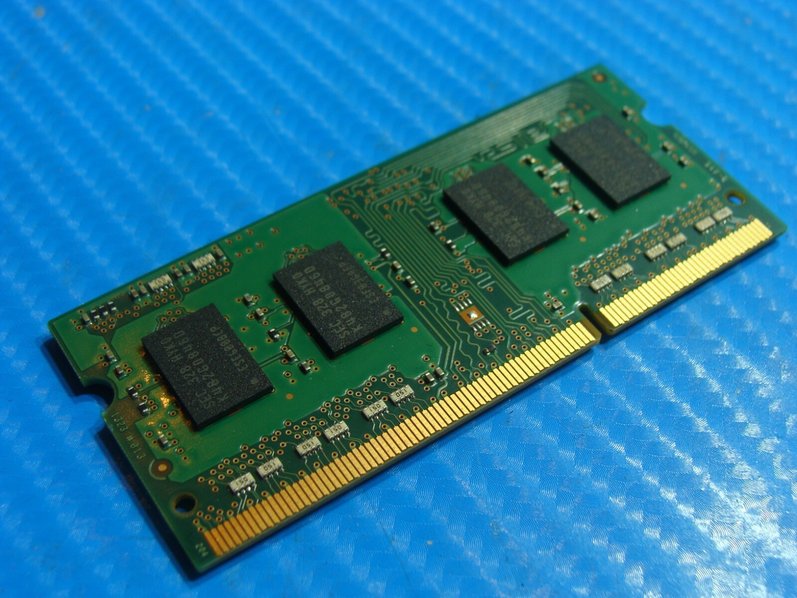 Toshiba P55-A5312 Samsung 2GB PC3L-12800S SO-DIMM Memory RAM M471B5773DH0-YK0
