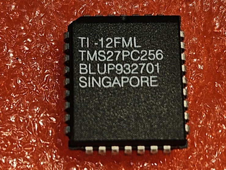TI TMS27PC256-12FML 32 K x 8 OTP EPROM 120 ns PLCC-32 (NEW)