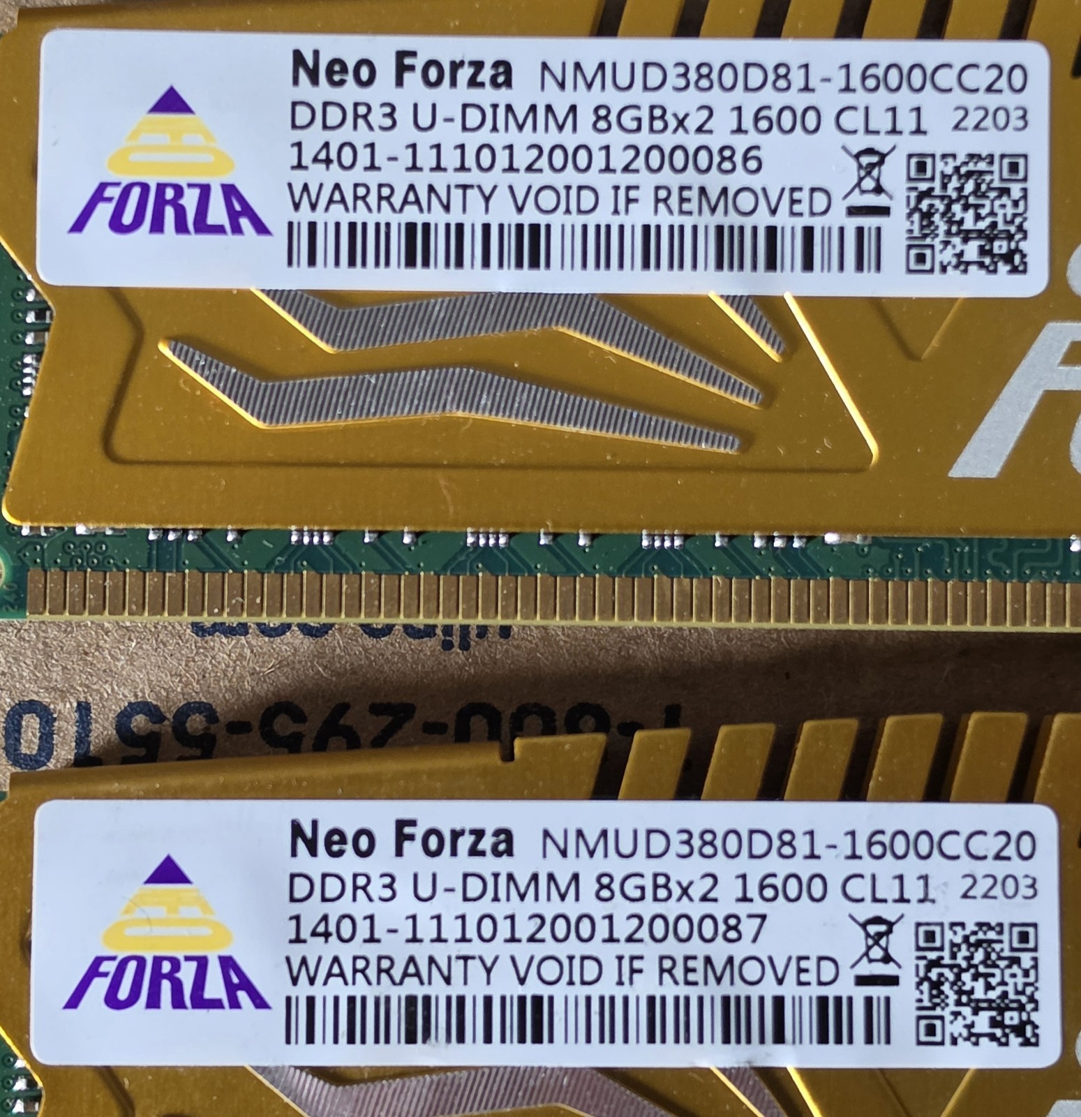 Neo Forza 16GB (8GB X 2) DDR3-1600 PC3-12800 Desktop Ram NMUD380D81-1600CC20