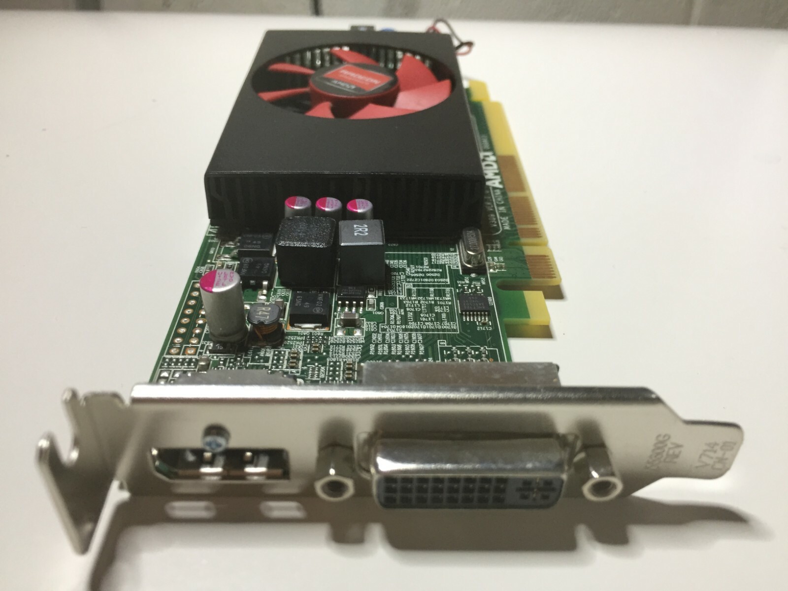DELL AMD Radeon 1GB PCI Express 3.0 DVI Display Port Video Card 0F9P1R LOW