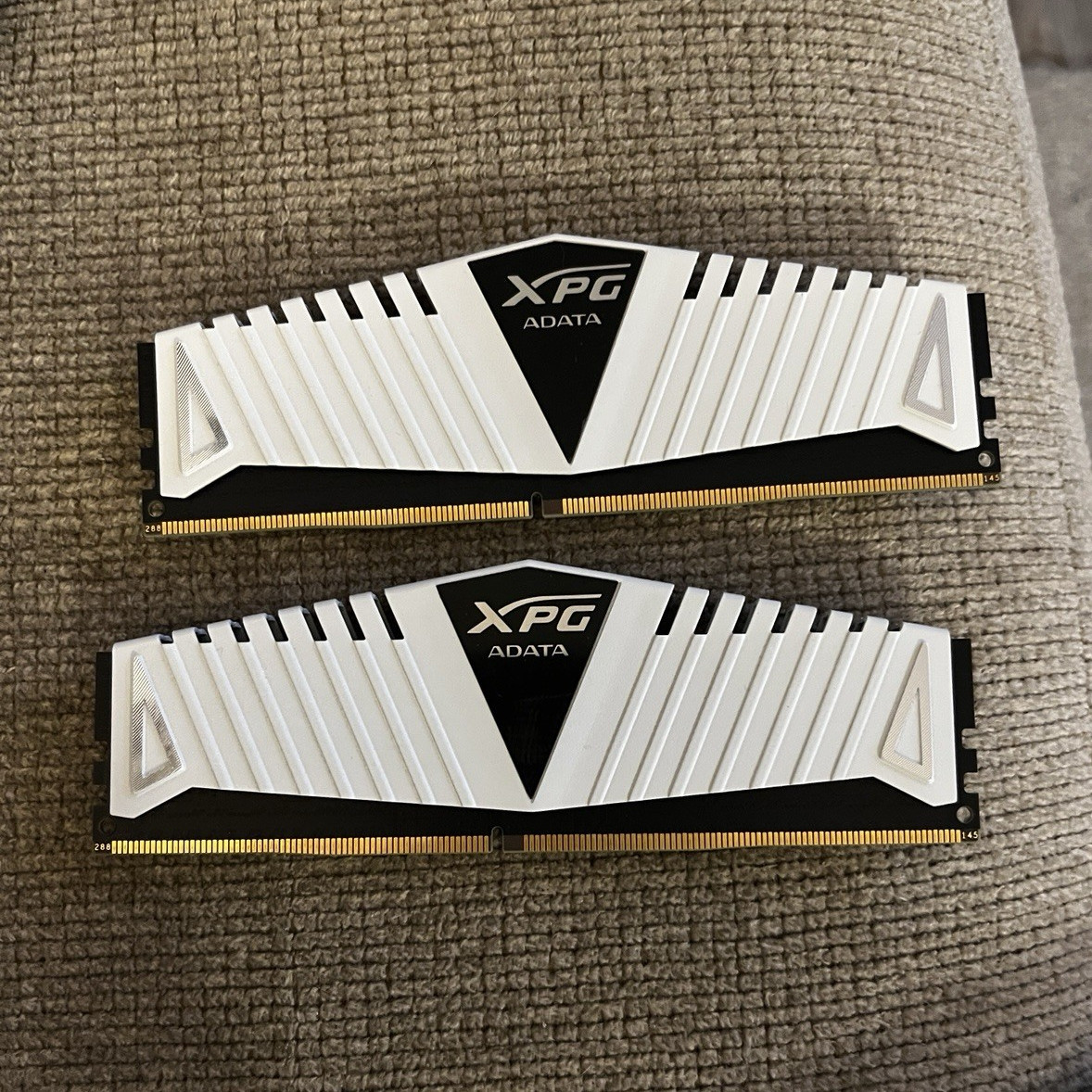 ADATA XPG 16GB (2x8GB) DDR4-3000 DIMM 288-Pin CL16 AX4U300038G16-BWZ