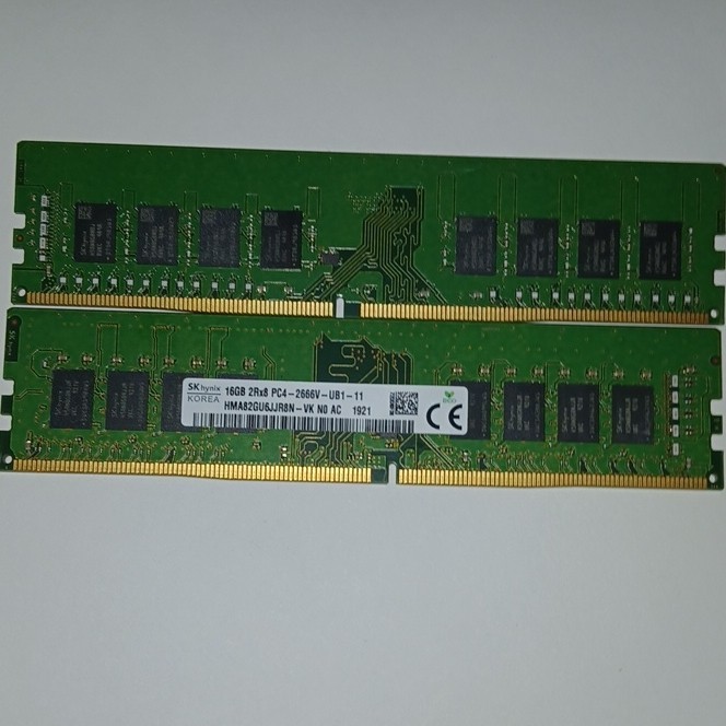 SK hynix 32GB DDR4-2666 PC4-2666V UDIMM HMA82GU6JJR8N-VK