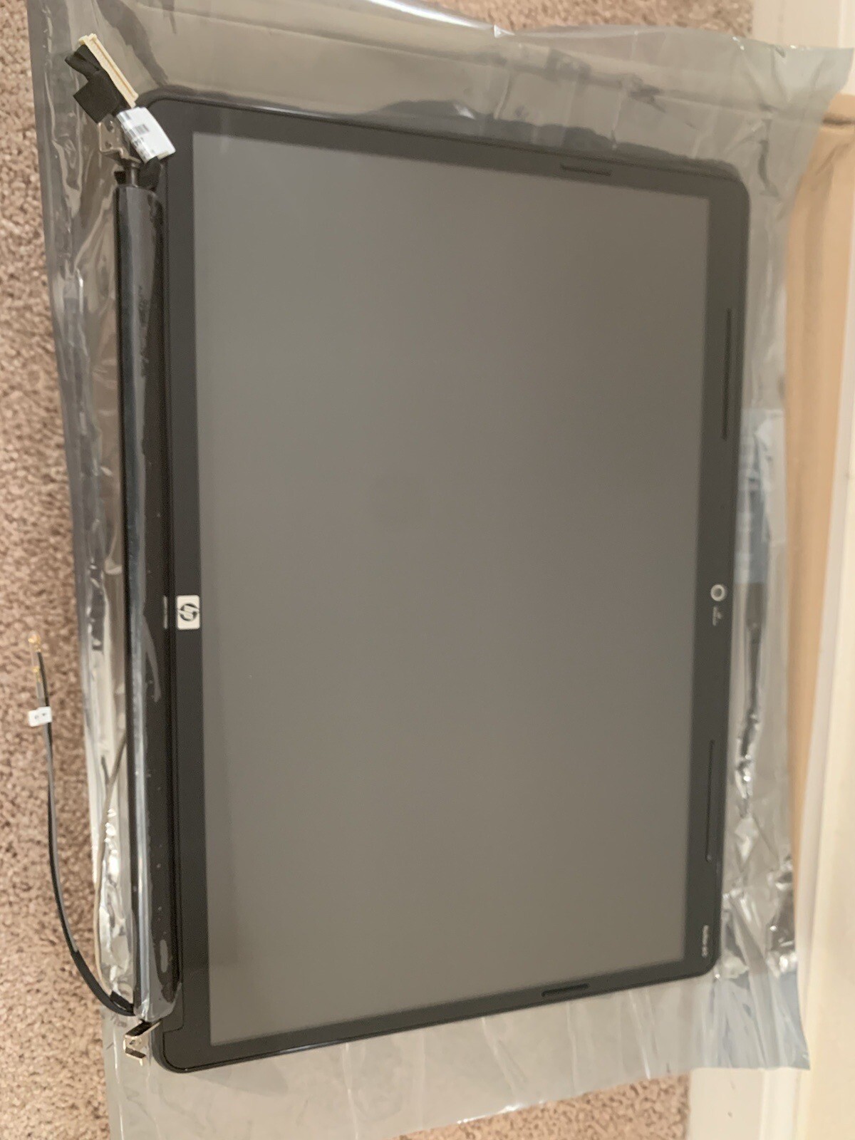 HP Pavilion 15.4″ COMPLETE LCD SCREEN DISPLAY 484371-001