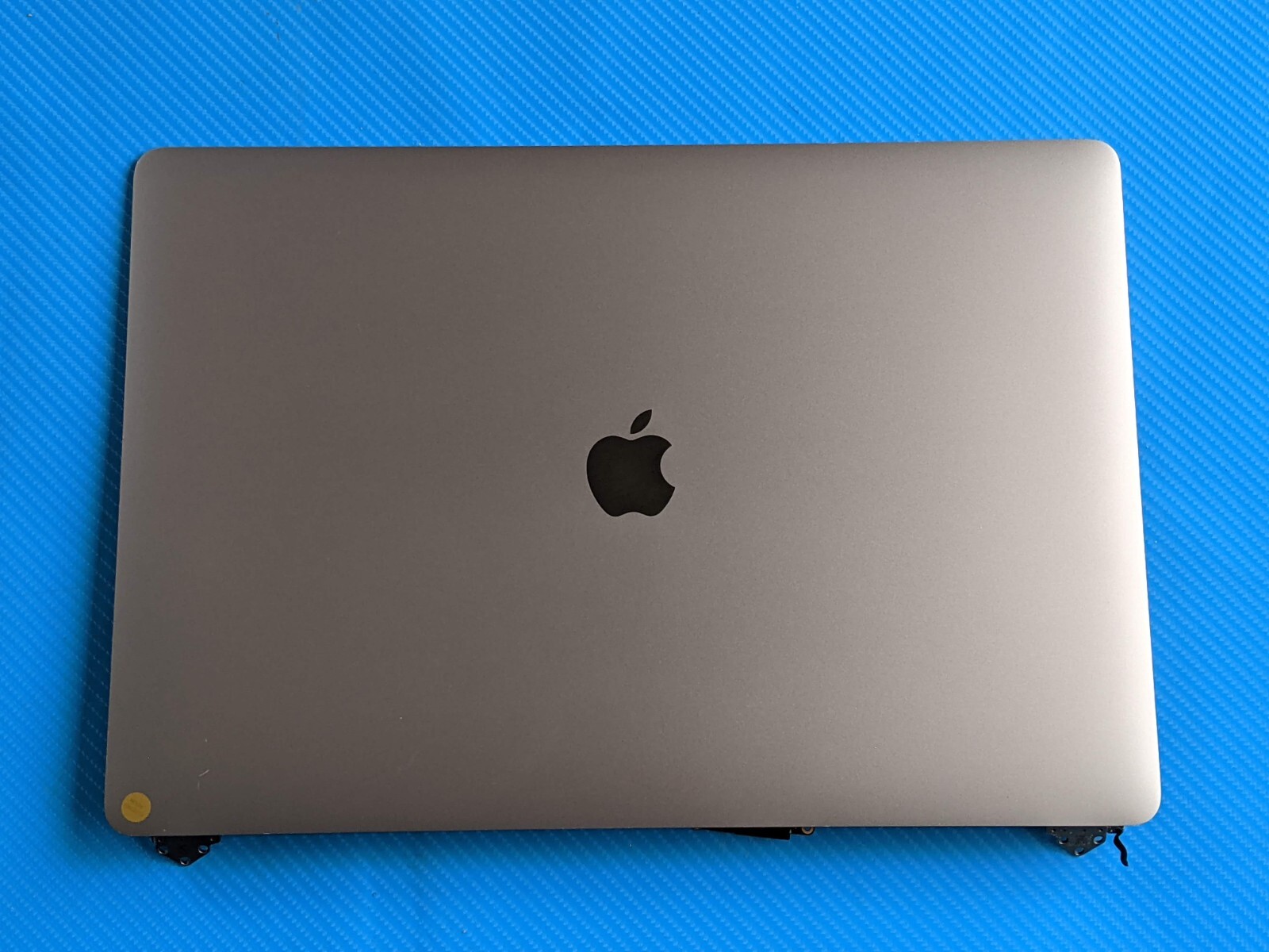 MacBook Pro A2141 Late 2019 BTO 16″ LCD Screen Assembly Gray 661-14200