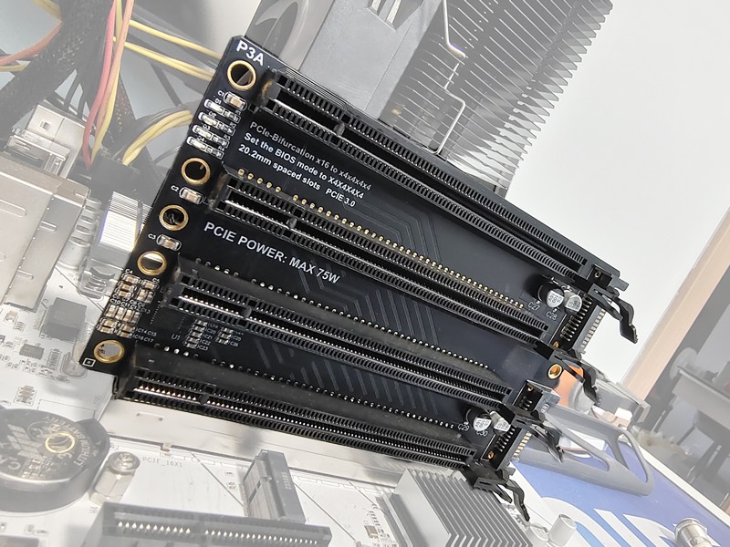 PCIe3.0x16 one to four split gen3 expansion X4X4X4X4 transfer 1 to 4 slots P3A