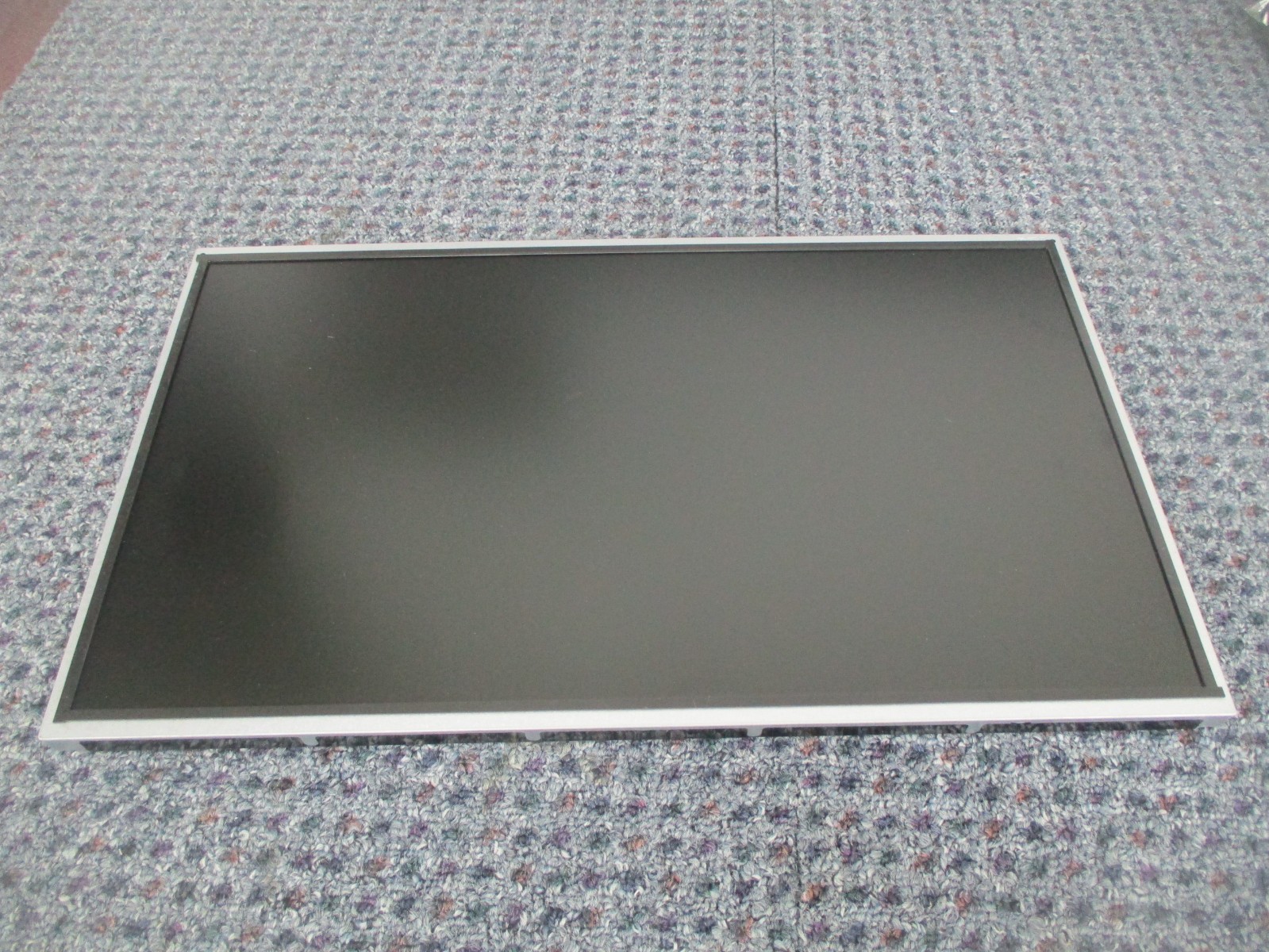 AUO G185XW01 V.2 18.5″ LCD Display Screen Panel