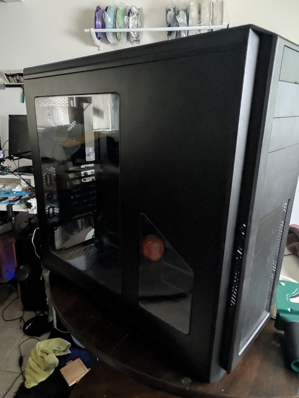 Phantek Enthoo Pro Full Tower Case – Includes All Original Accessories