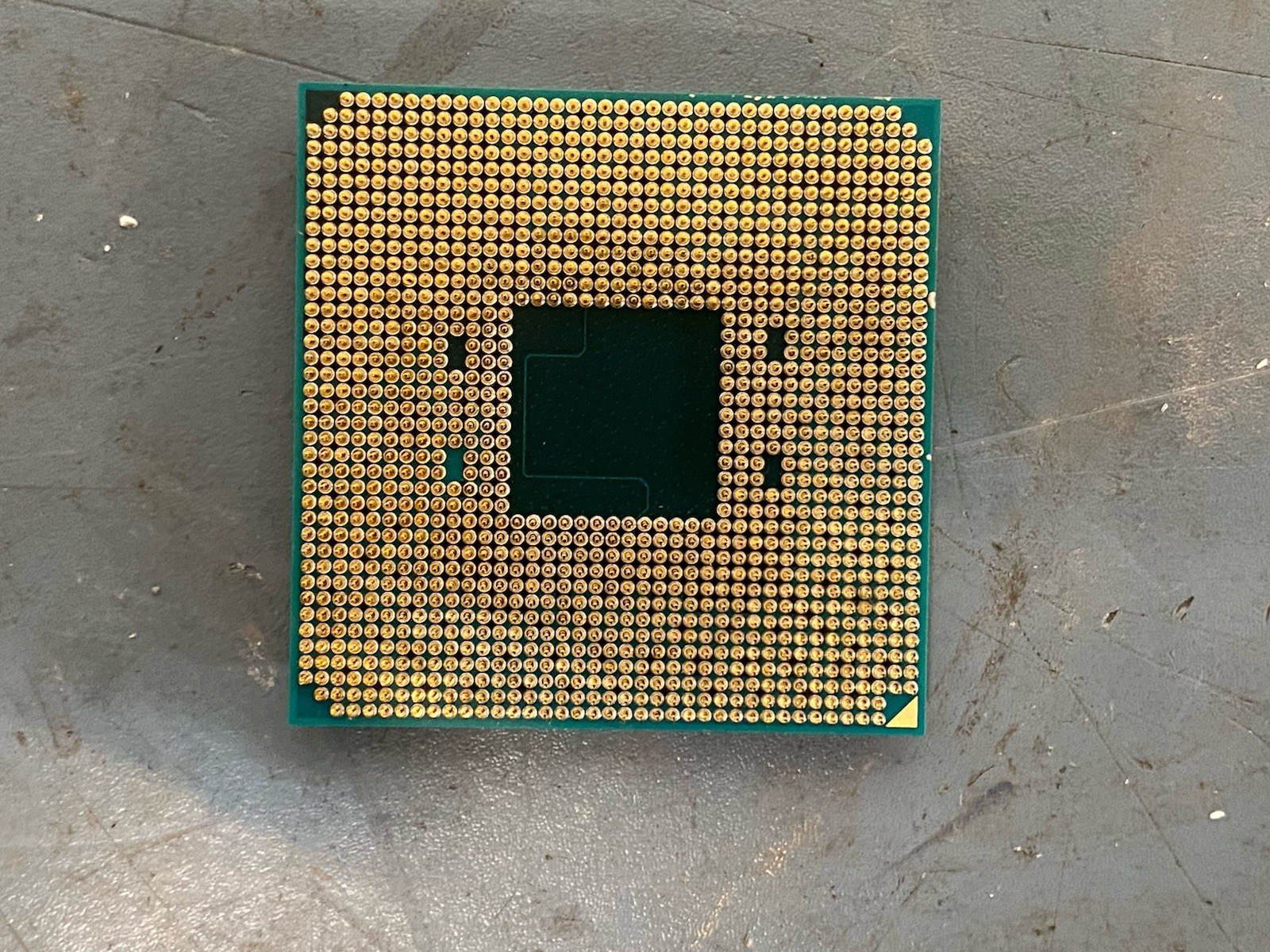 AMD RYZEN 5 PRO 2400GE 3.20GHz 4CORE CPU PROCESSOR YD240BC6M4MFB