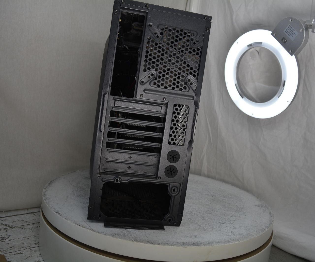 ANTEC ONE Mid-Tower Computer Case SEE NOTES